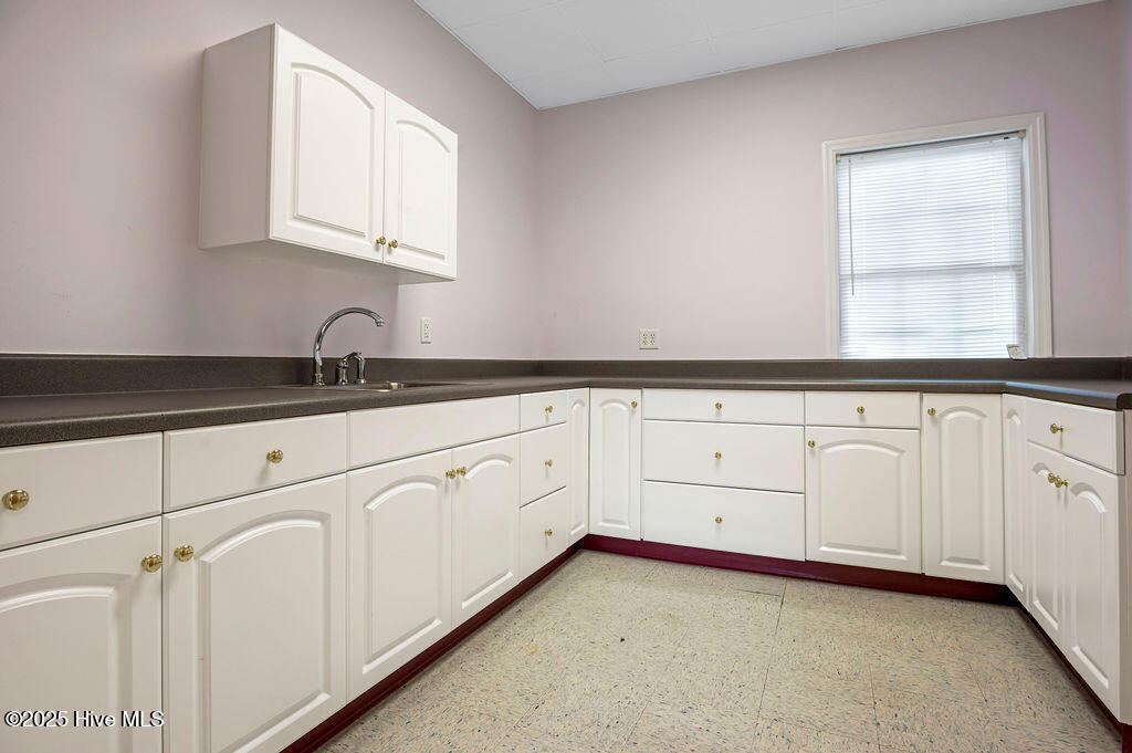 43 Office Park Drive Property Photo 62
