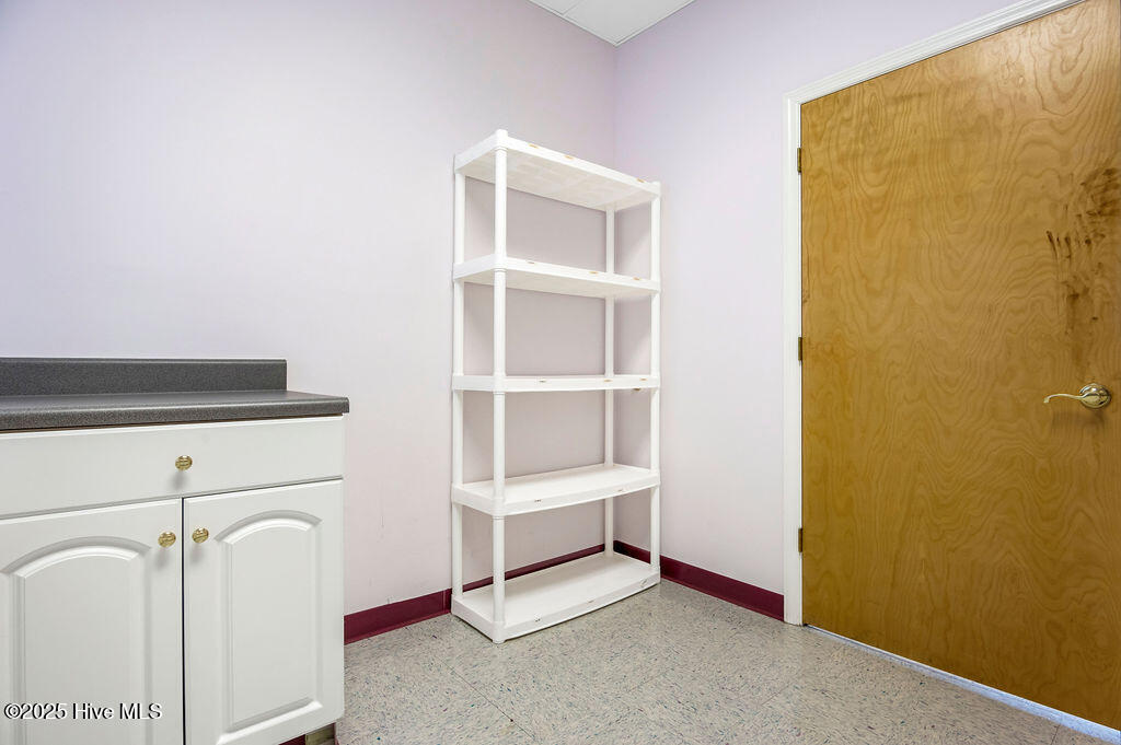 43 Office Park Drive Property Photo 64