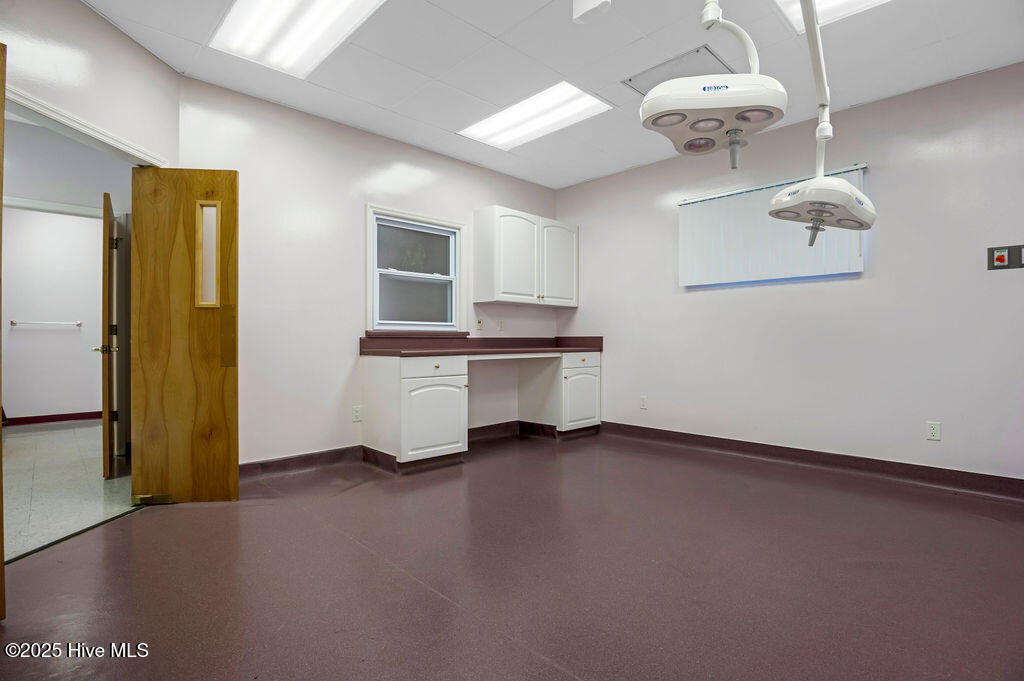 43 Office Park Drive Property Photo 66