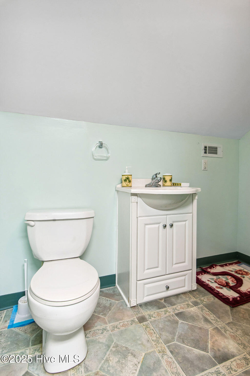 43 Office Park Drive Property Photo 84