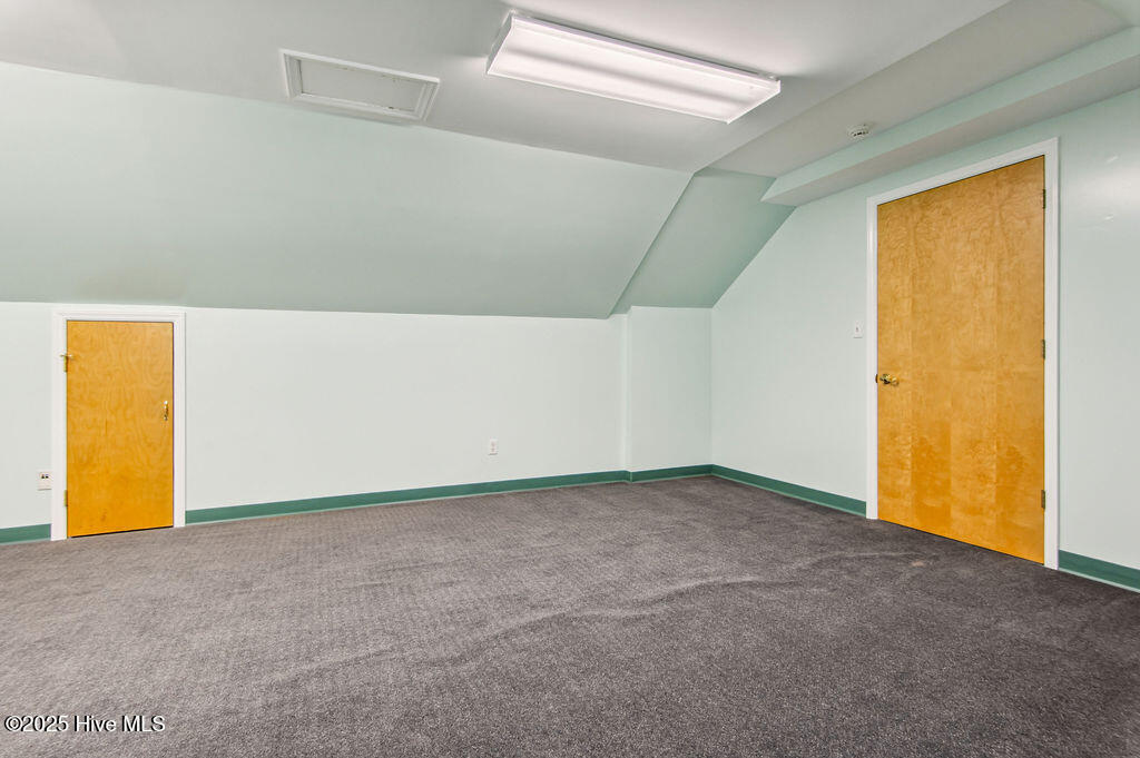 43 Office Park Drive Property Photo 87
