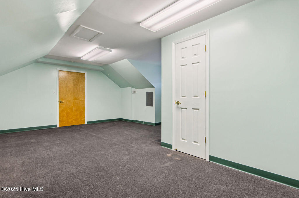 43 Office Park Drive Property Photo 88