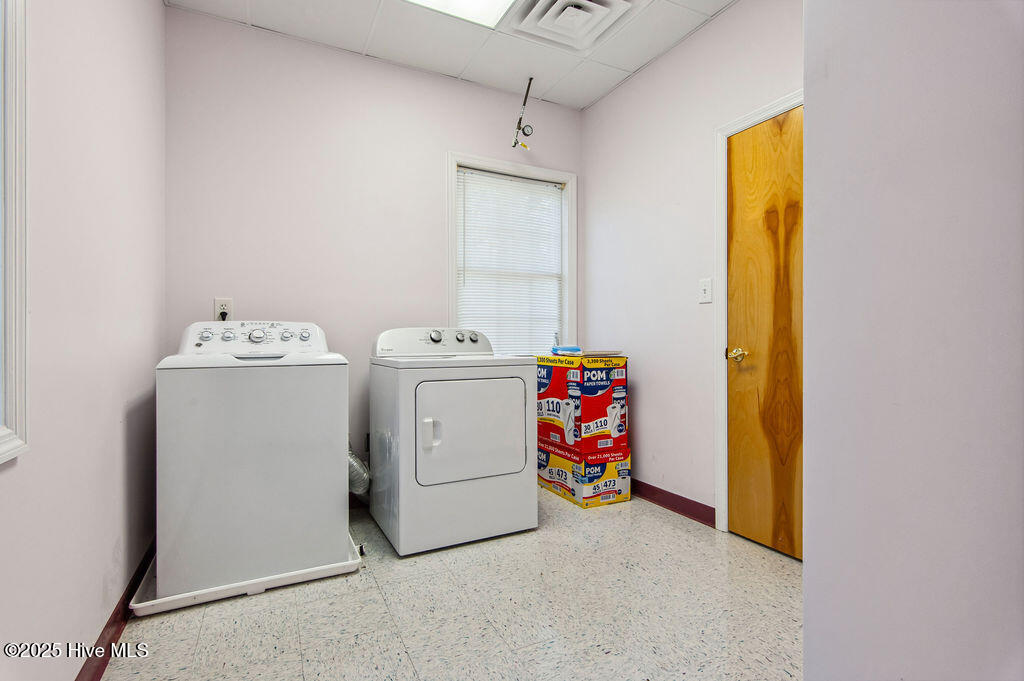 43 Office Park Drive Property Photo 103