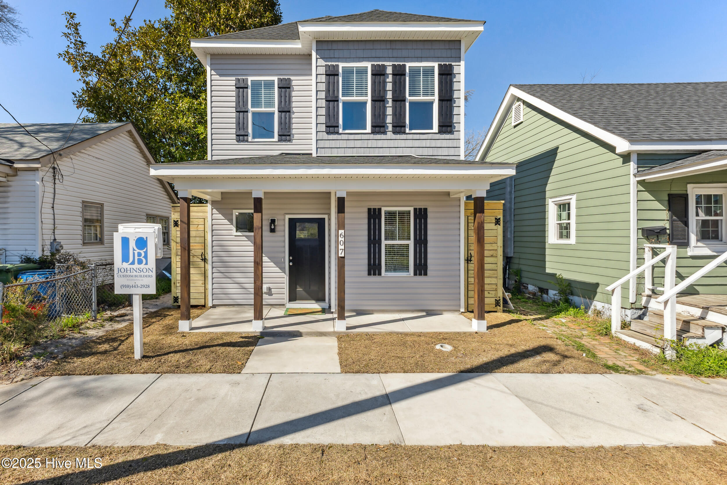 607 Swann Street Property Photo