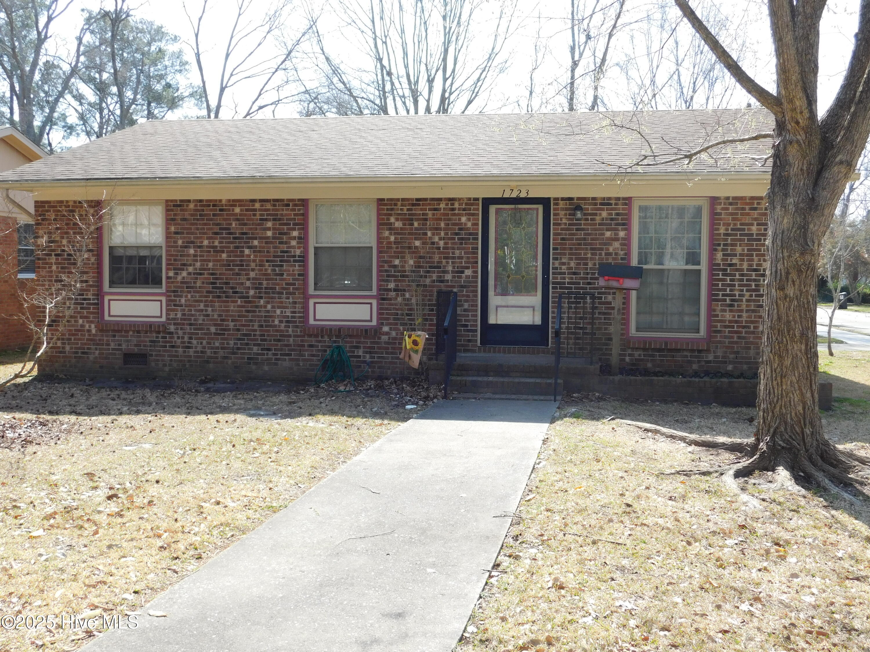1723 Spencer Avenue Property Photo