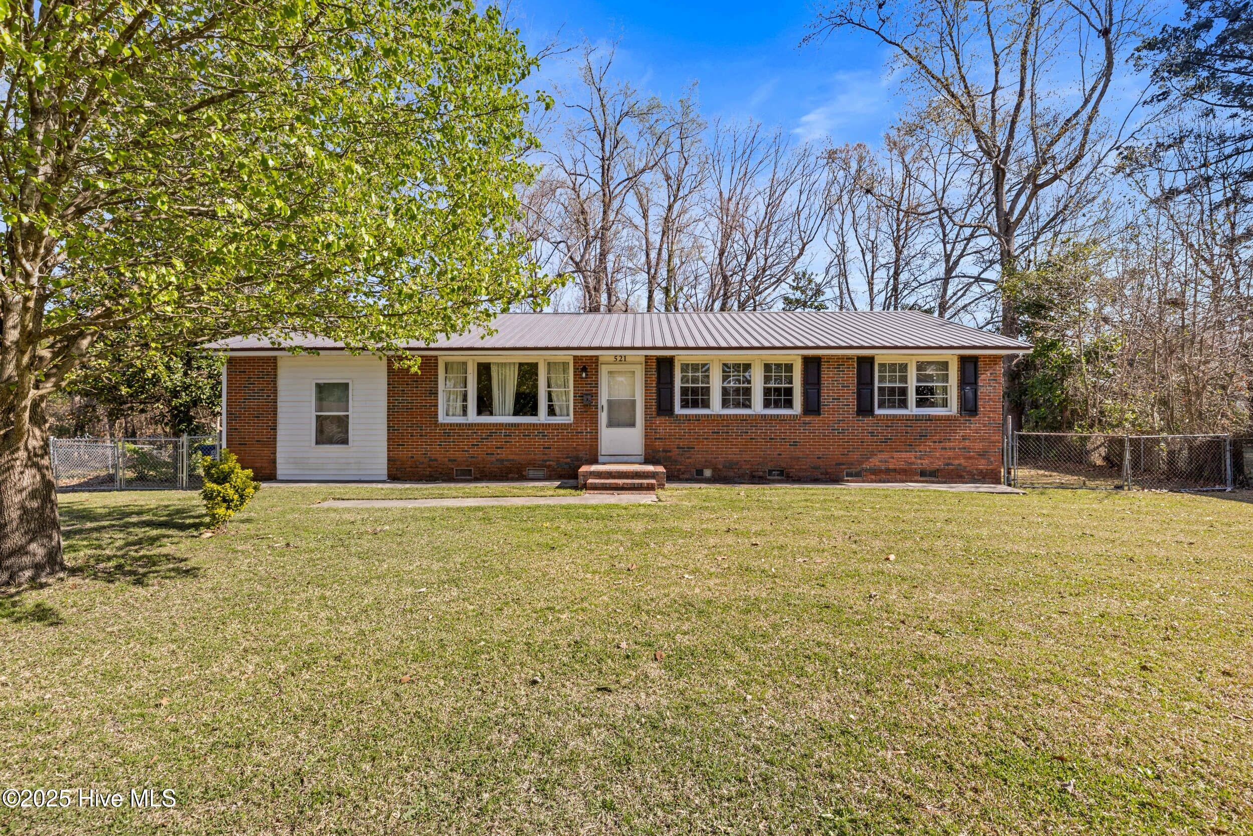 521 Forest Circle Property Photo