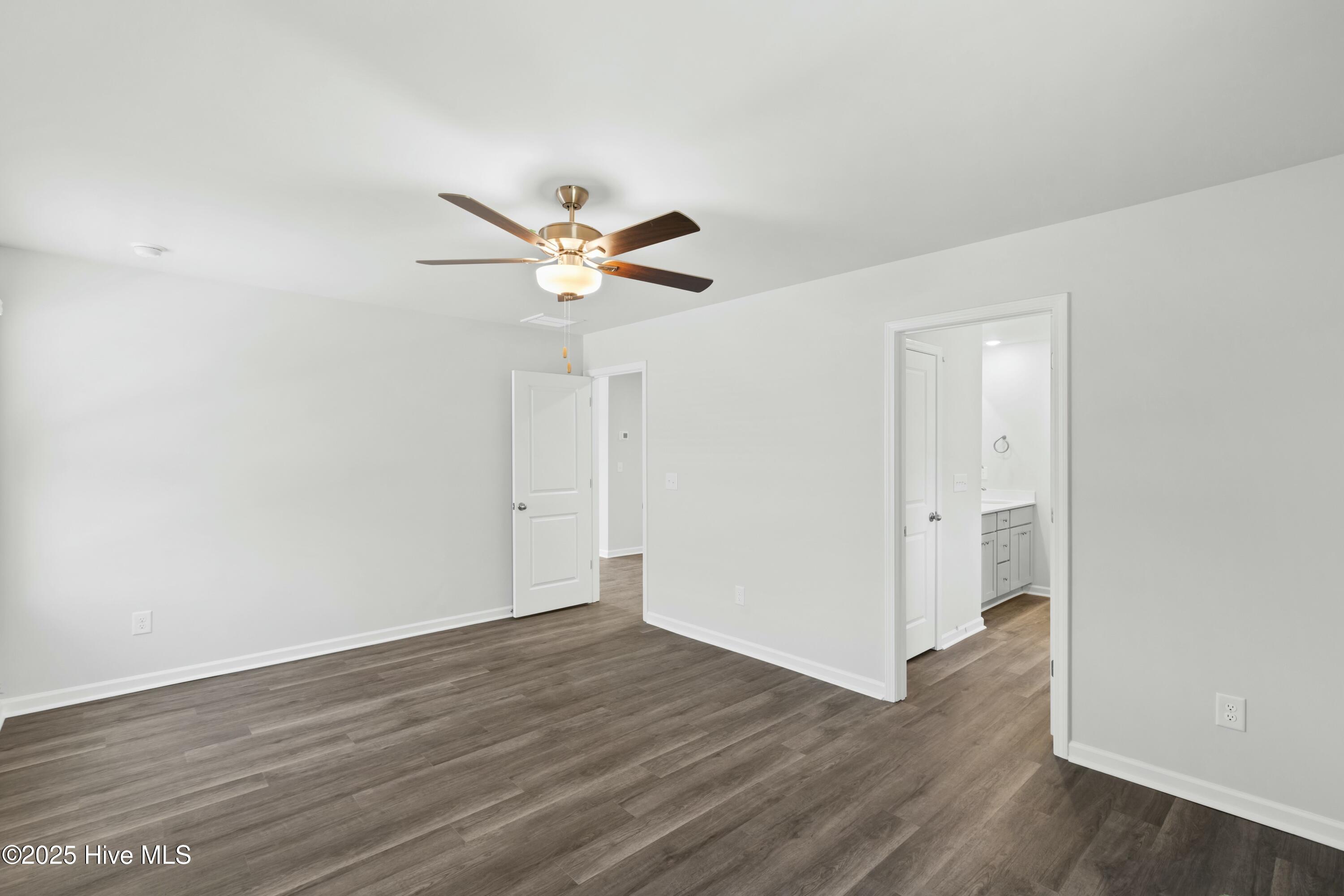 525 Sandy Hollow Drive Property Photo 21