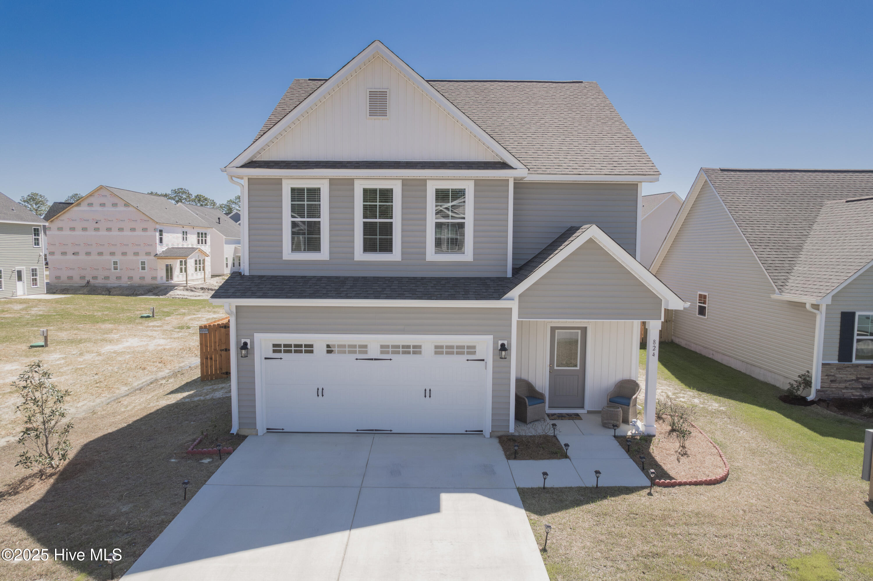 824 Cooke Drive Property Photo 1
