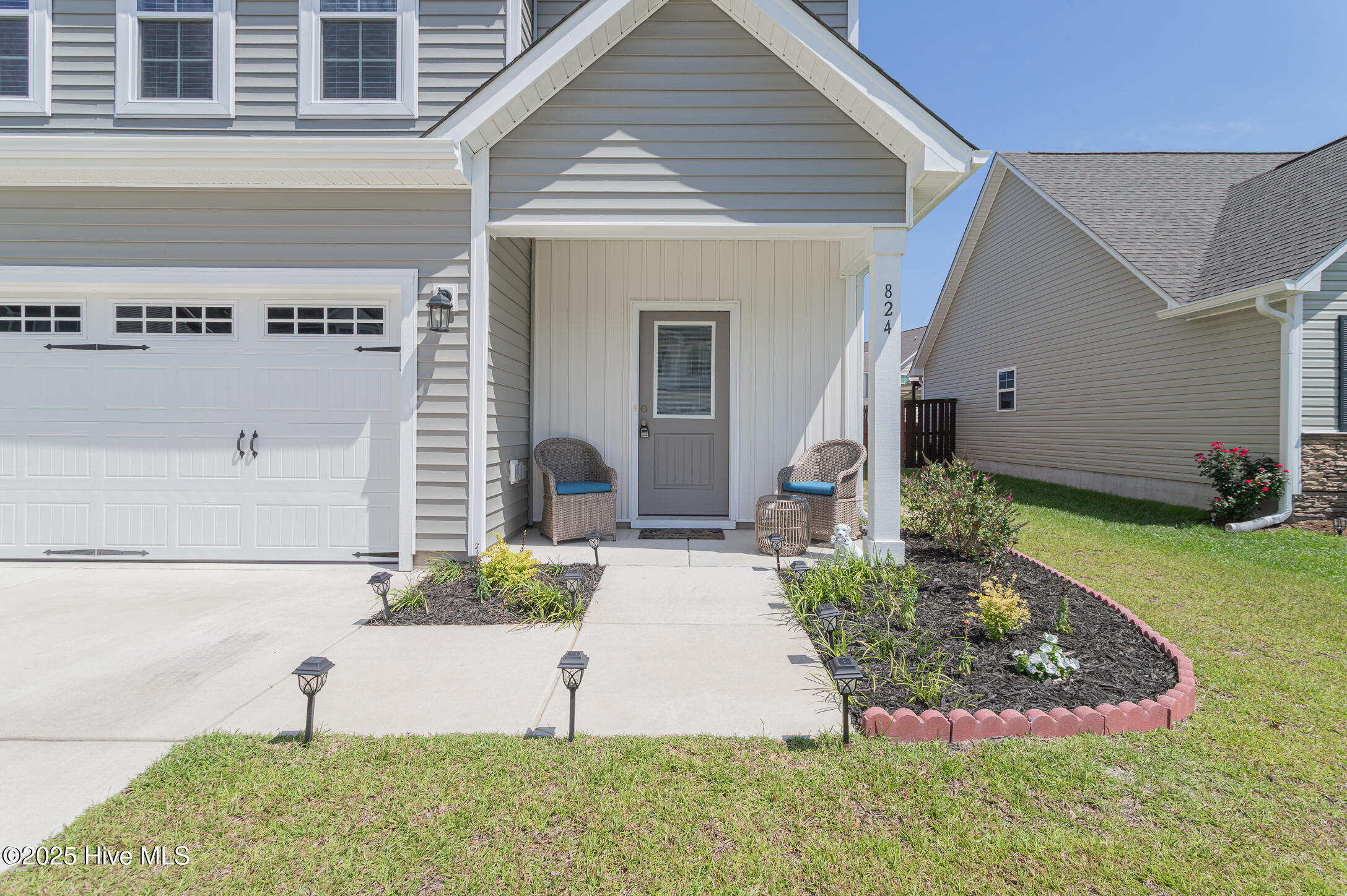 824 Cooke Drive Property Photo 1
