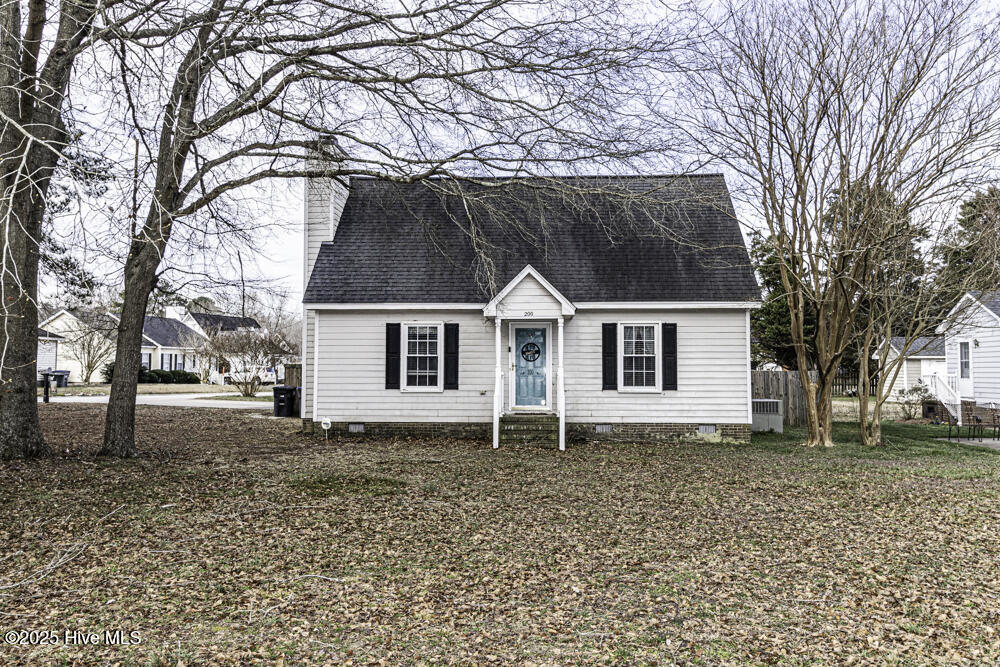 Winstead Avenue Real Estate Listings Main Image