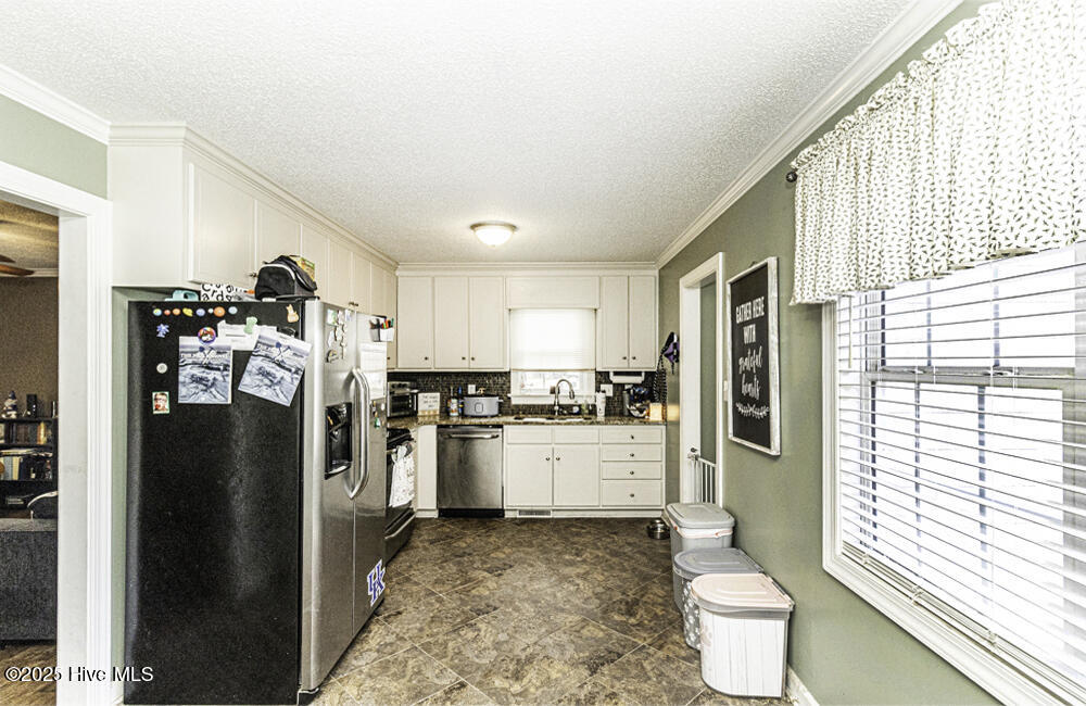 200 Emerson Drive Property Photo 27