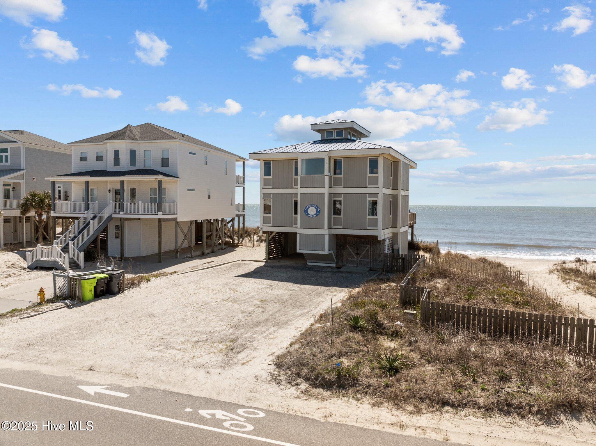 6623 W Beach Drive Property Photo 12