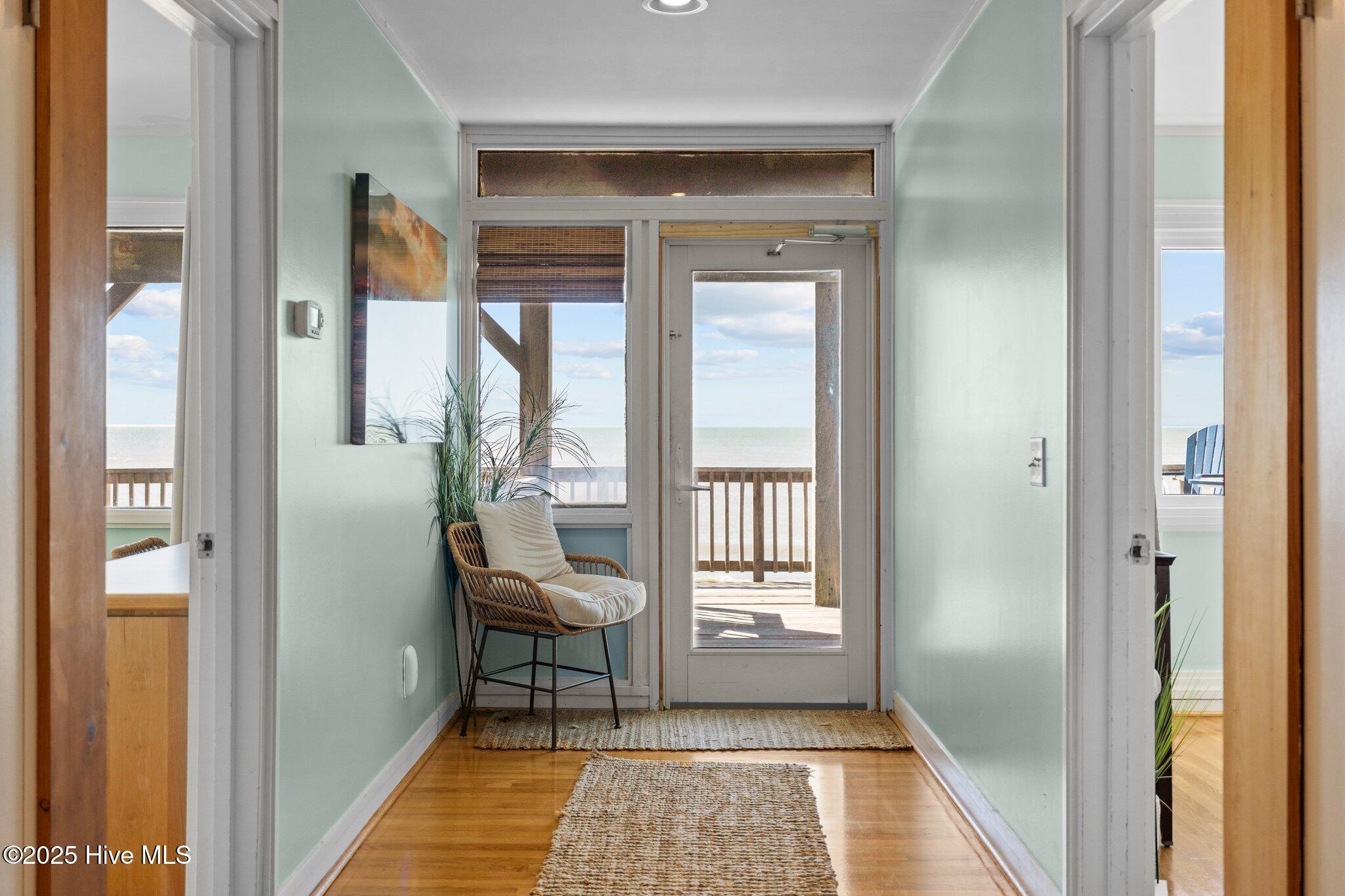 6623 W Beach Drive Property Photo 21