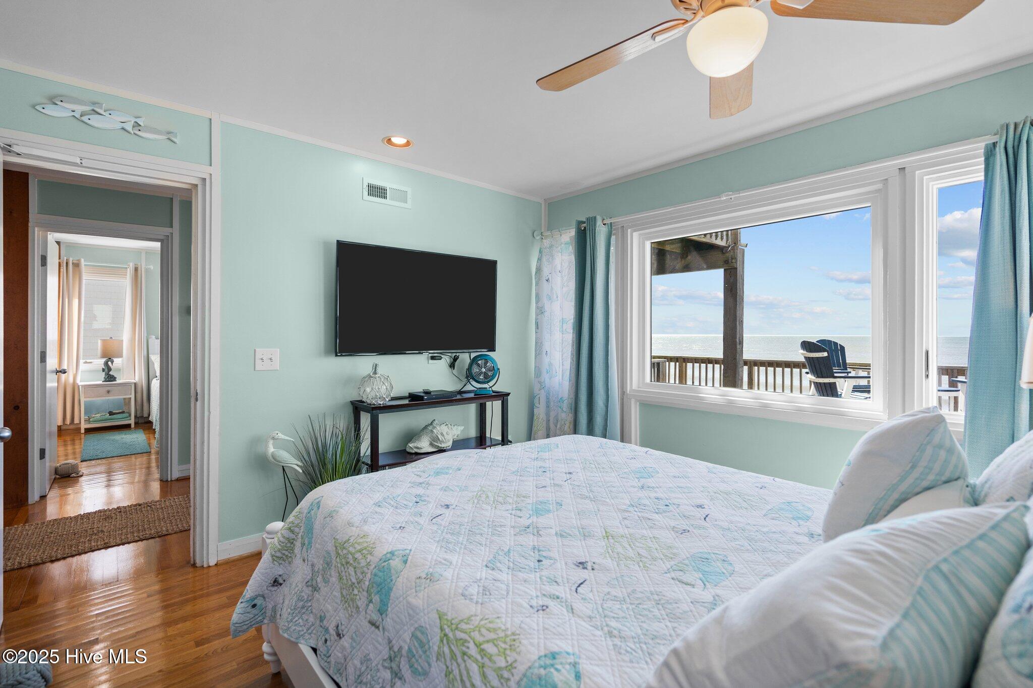 6623 W Beach Drive Property Photo 28