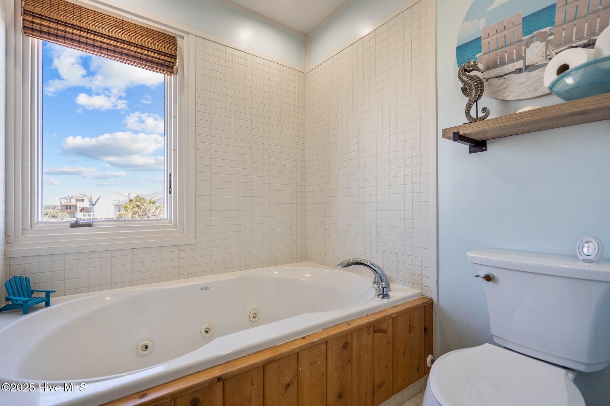 6623 W Beach Drive Property Photo 31