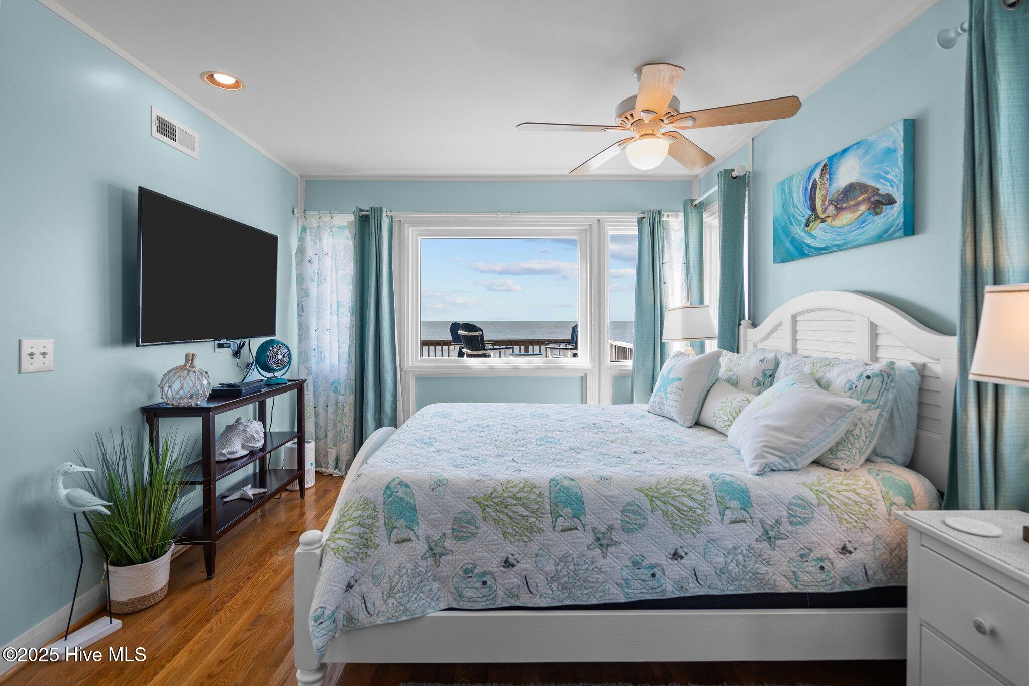 6623 W Beach Drive Property Photo 32