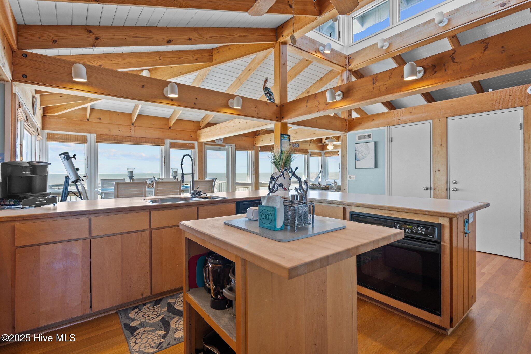 6623 W Beach Drive Property Photo 45