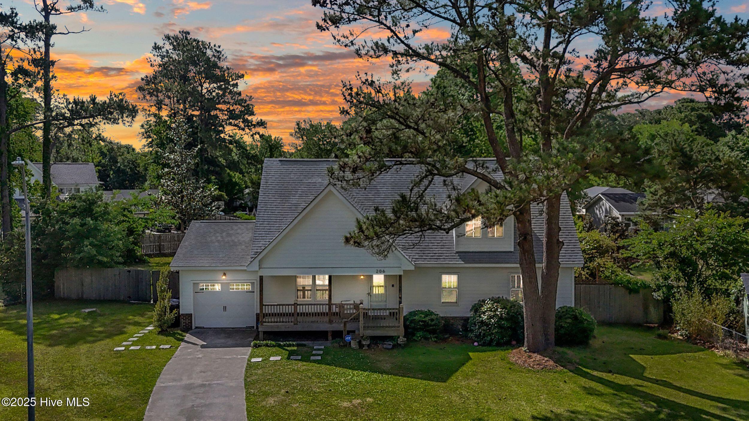206 North Hills Drive Property Photo 1