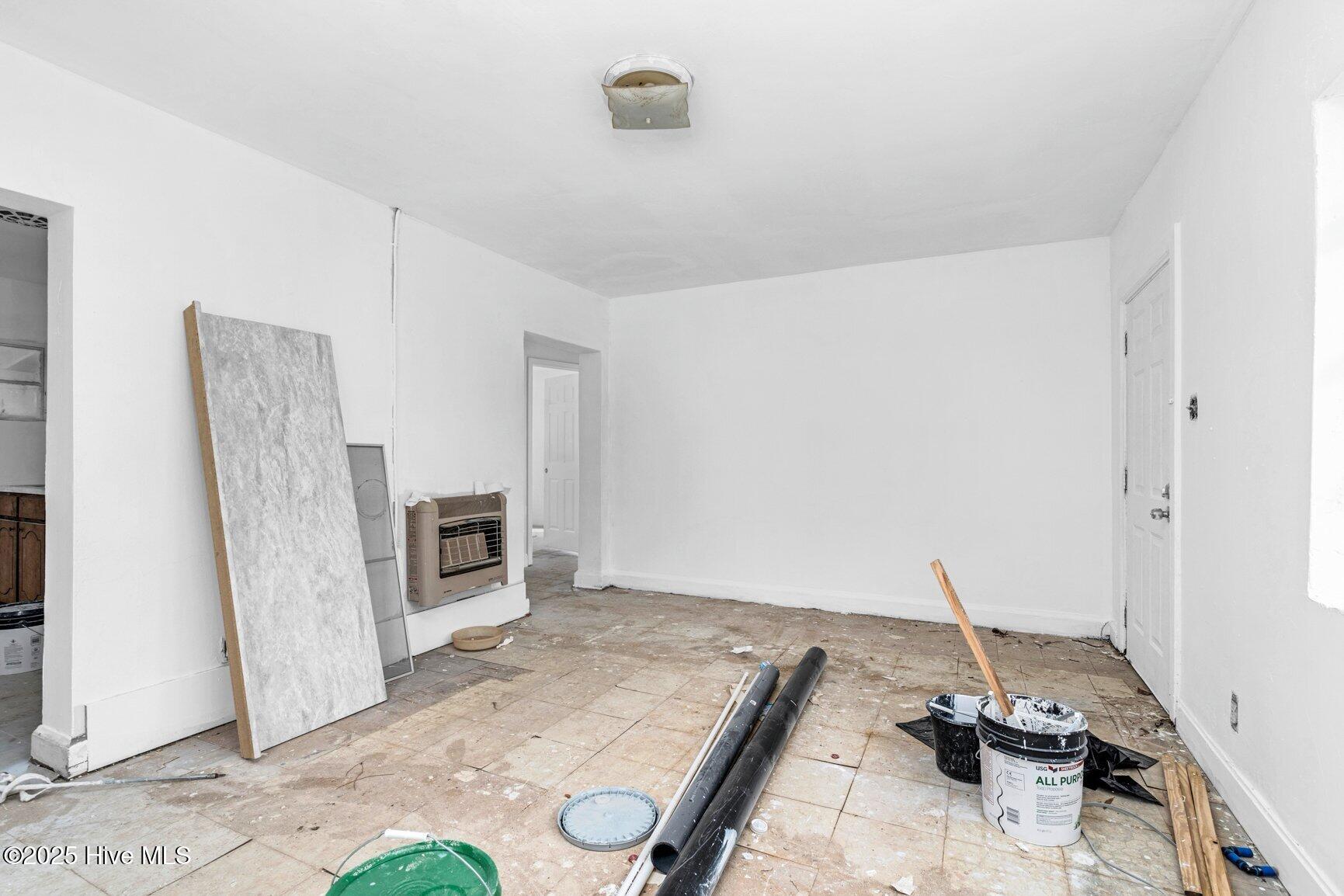 740 Long Avenue Property Photo 6