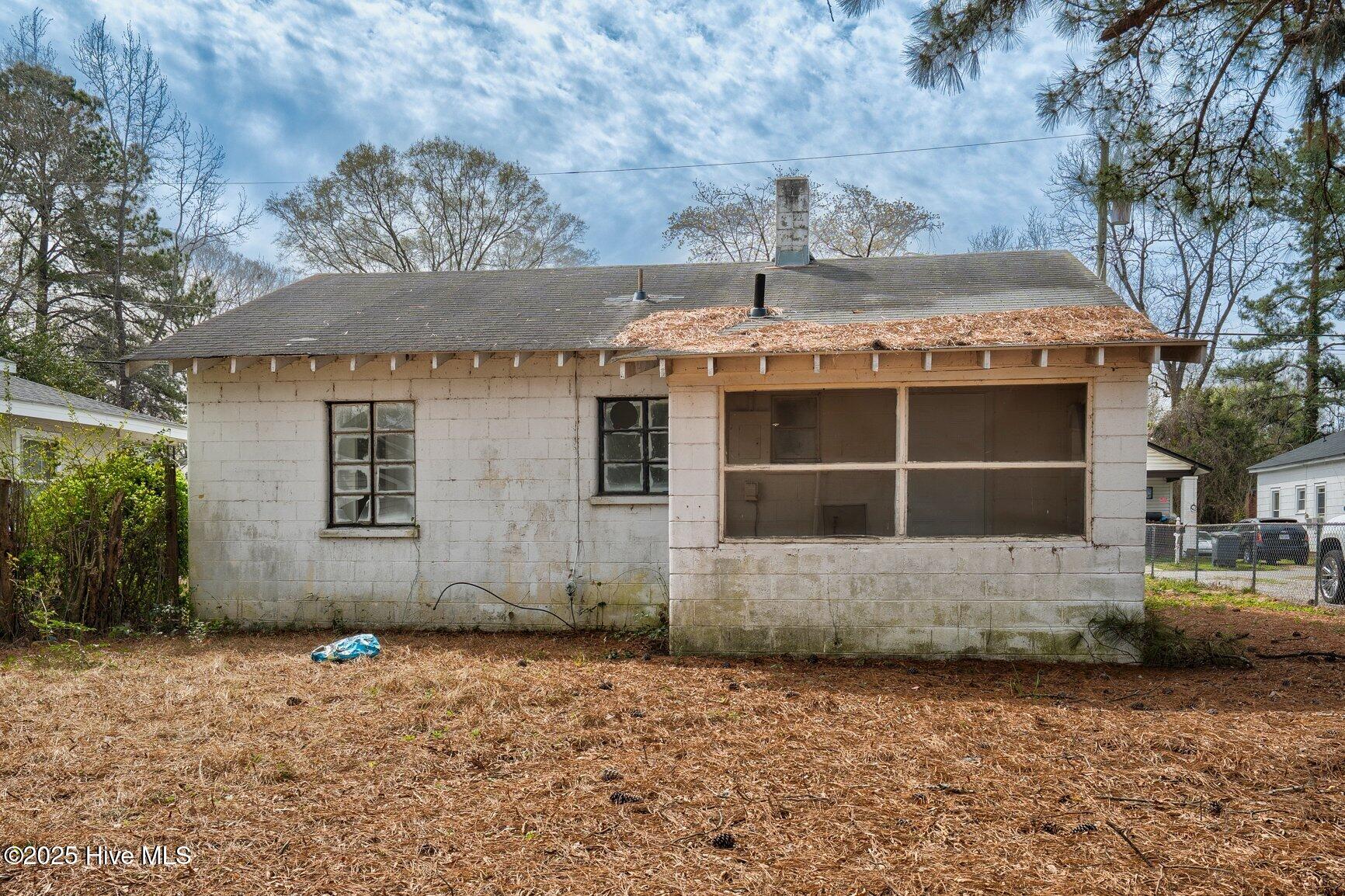 740 Long Avenue Property Photo 14
