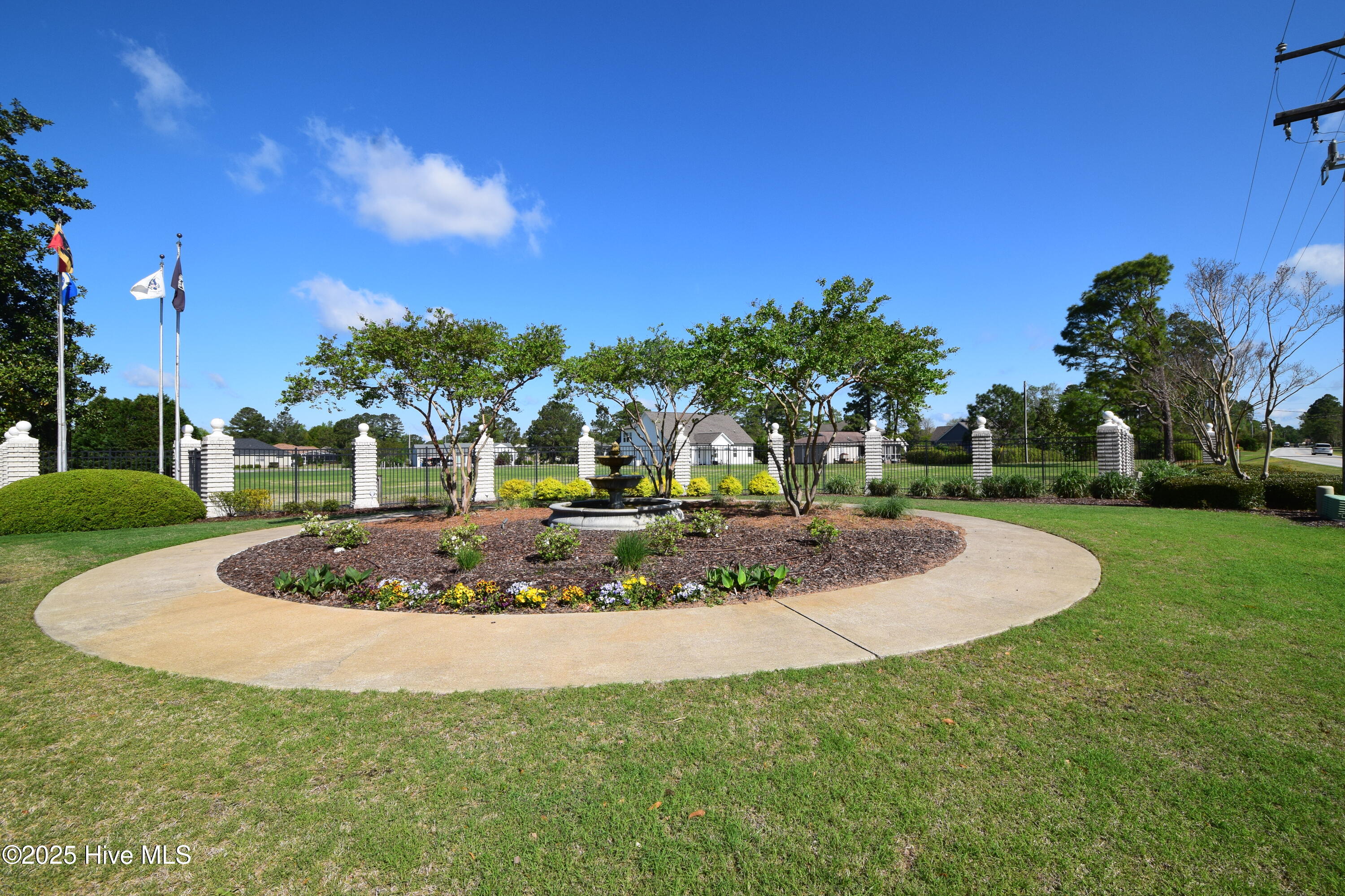 916 Bee Tree Court Property Photo 5