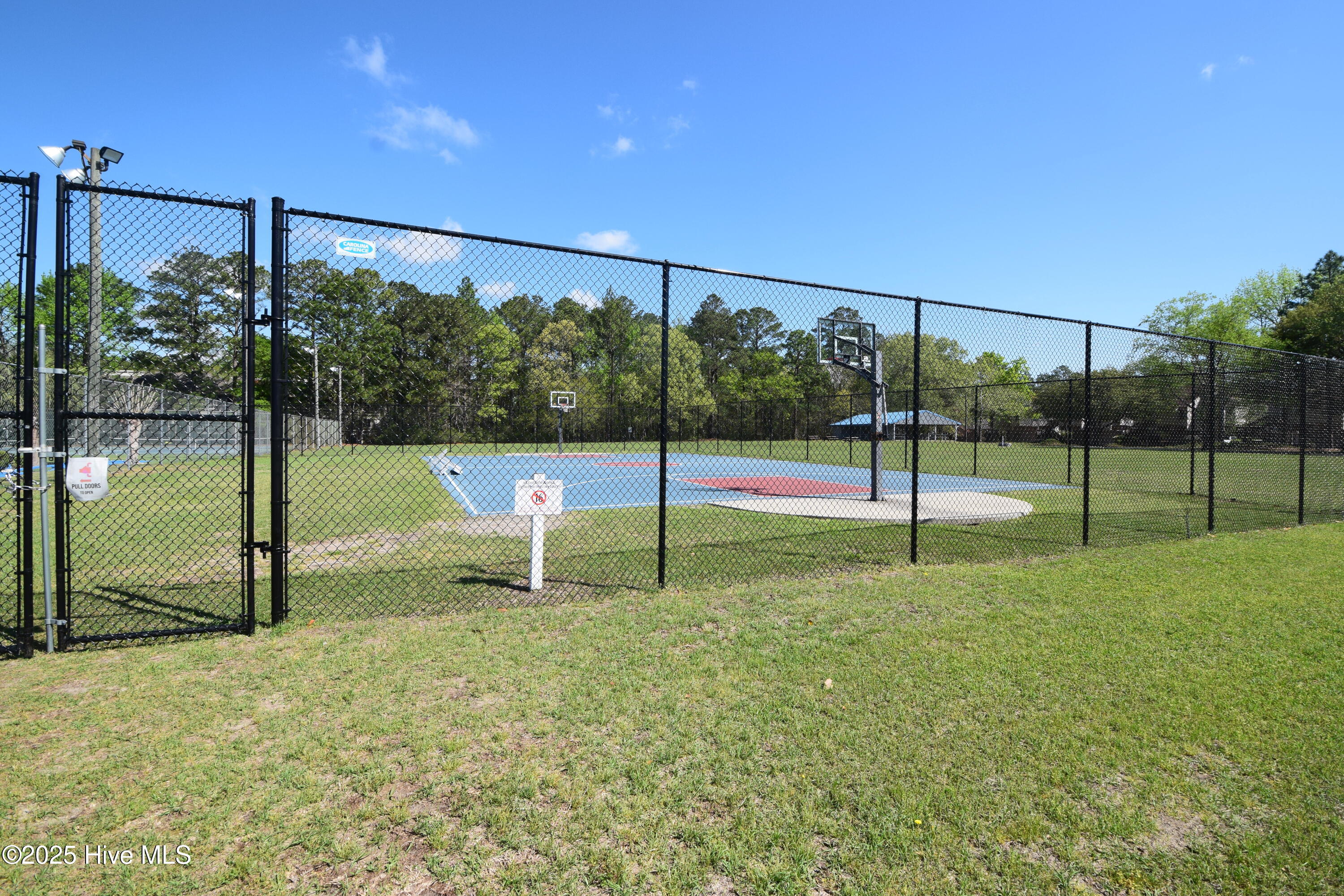 916 Bee Tree Court Property Photo 11