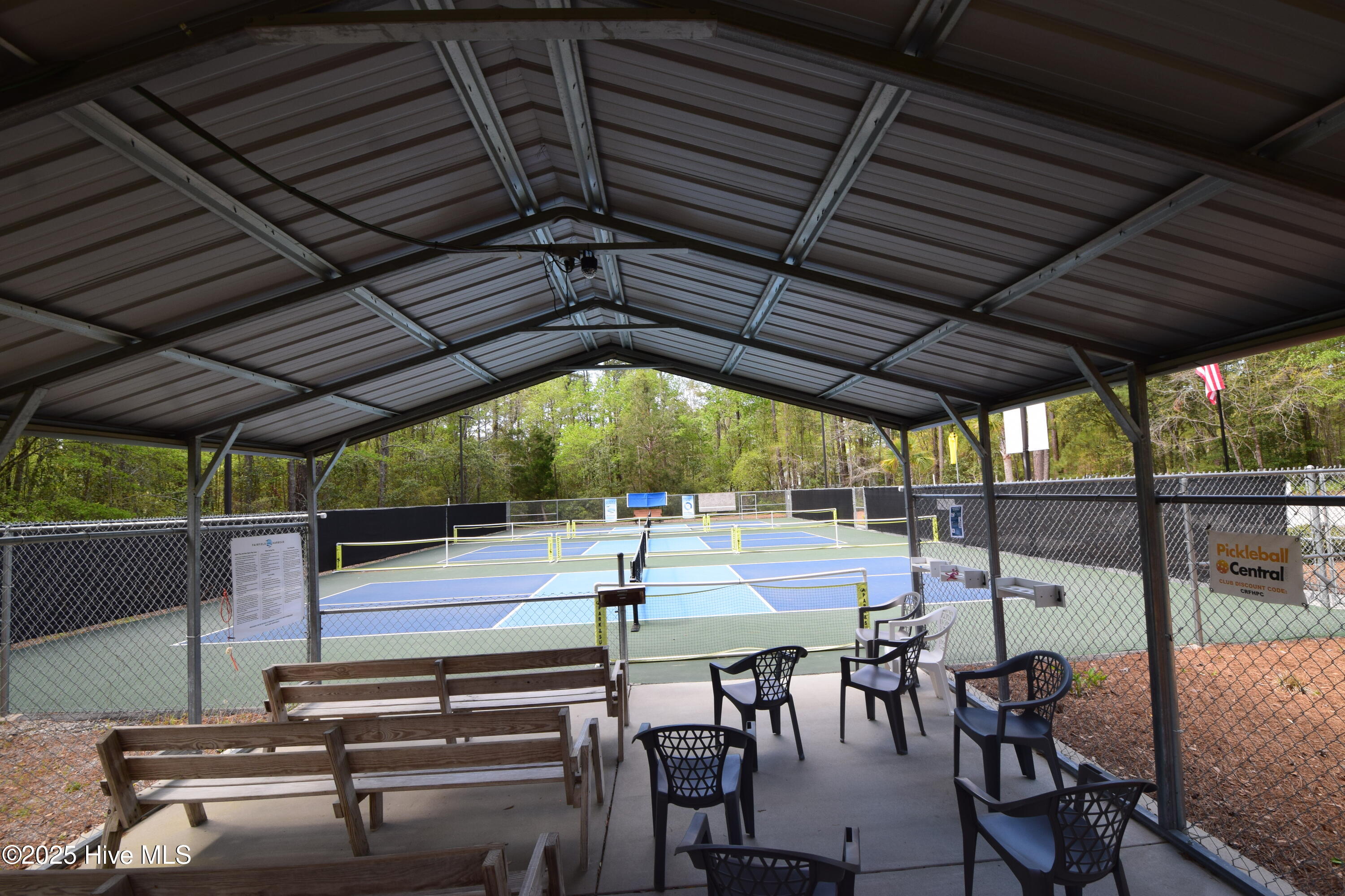 916 Bee Tree Court Property Photo 21