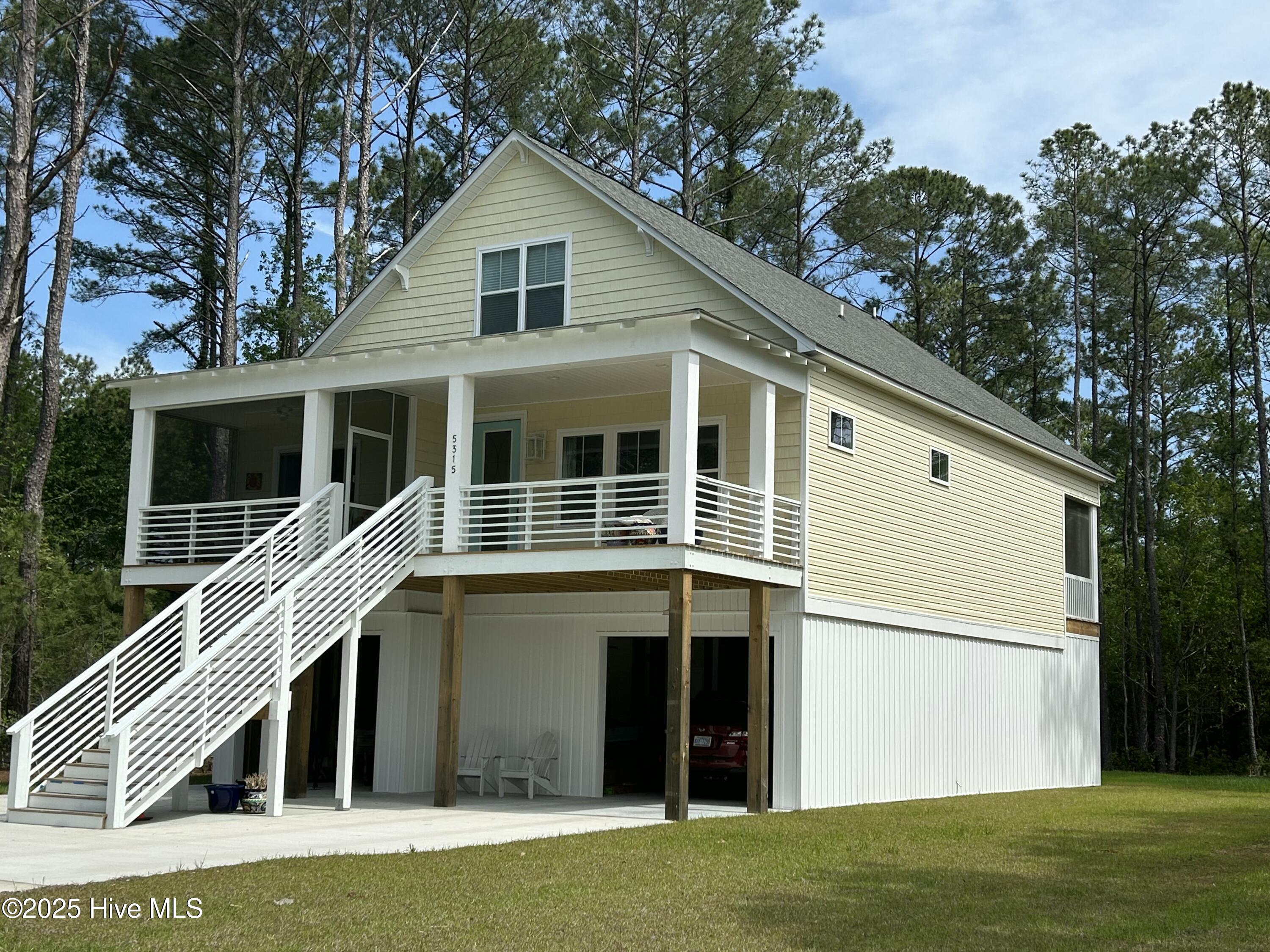 916 Bee Tree Court Property Photo 24