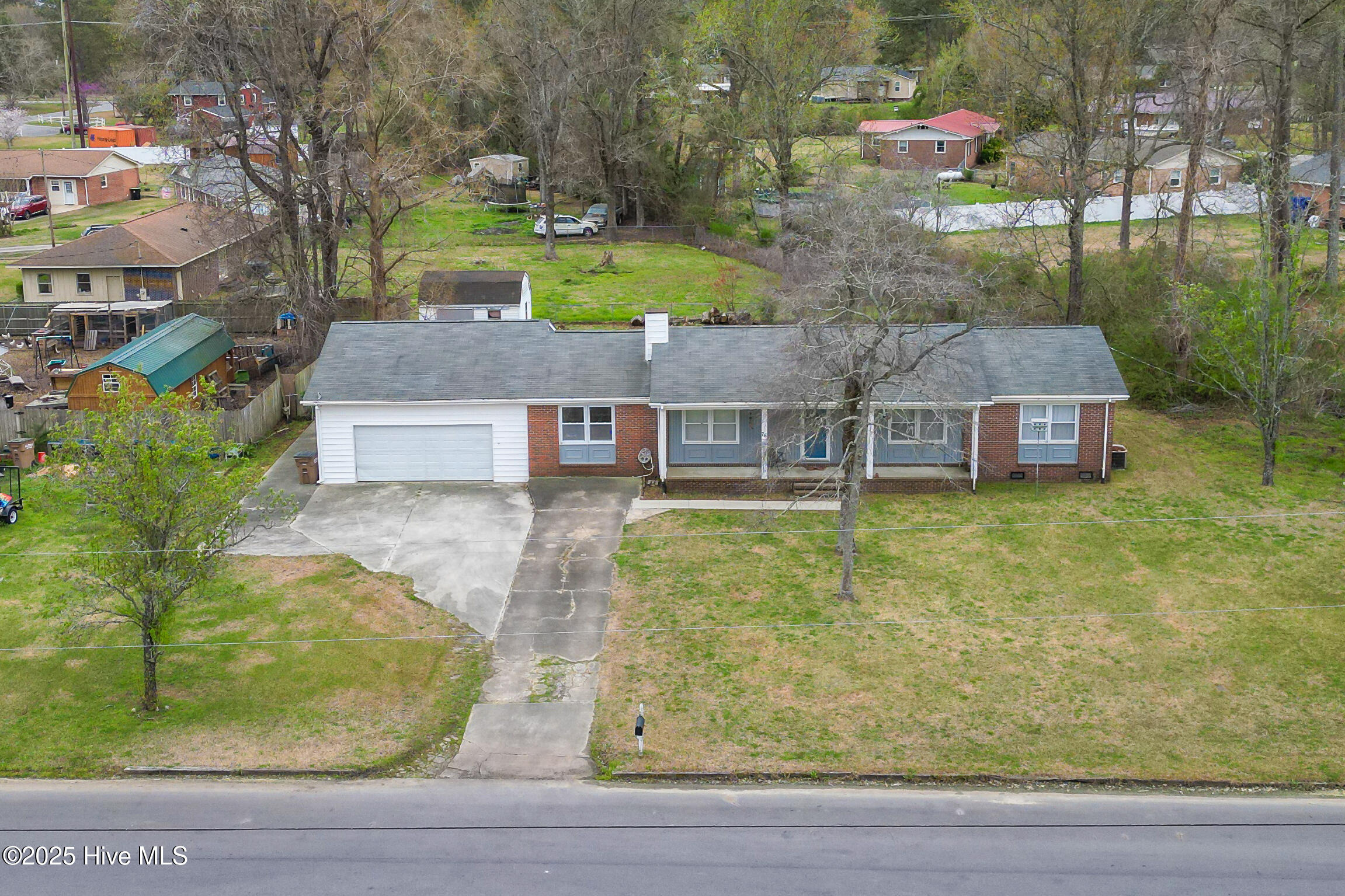 76 Vandergrift Drive Property Photo