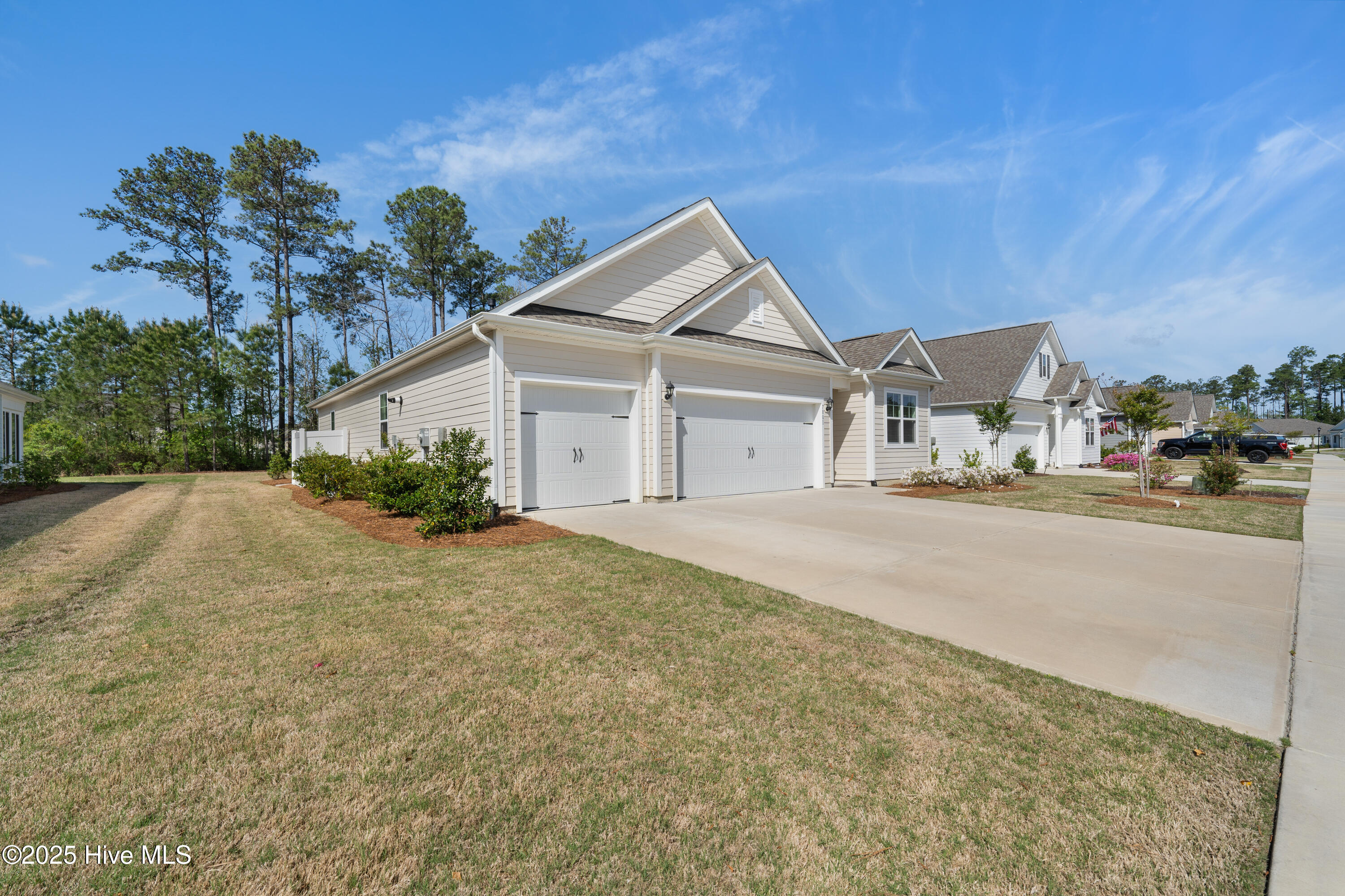 7801 Harrier Circle Property Photo 3
