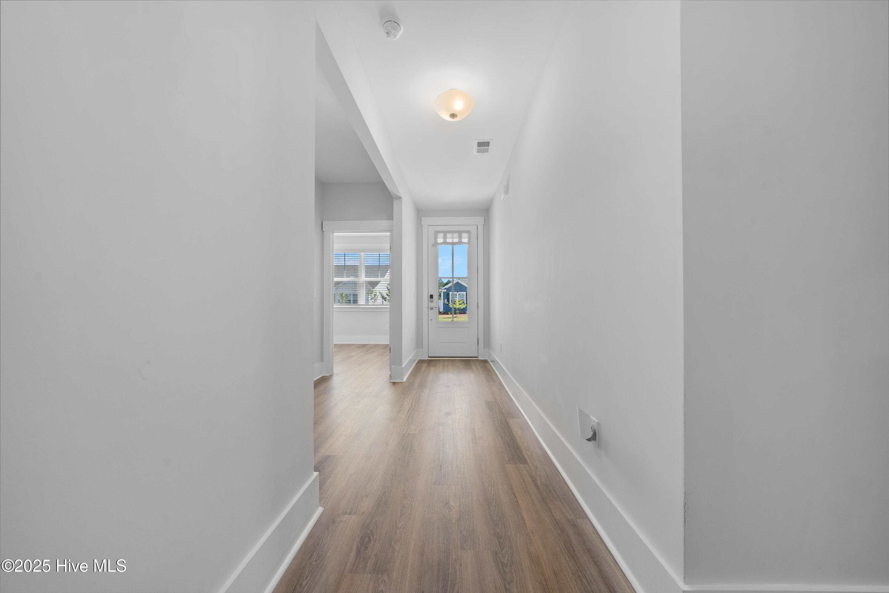 7801 Harrier Circle Property Photo 8