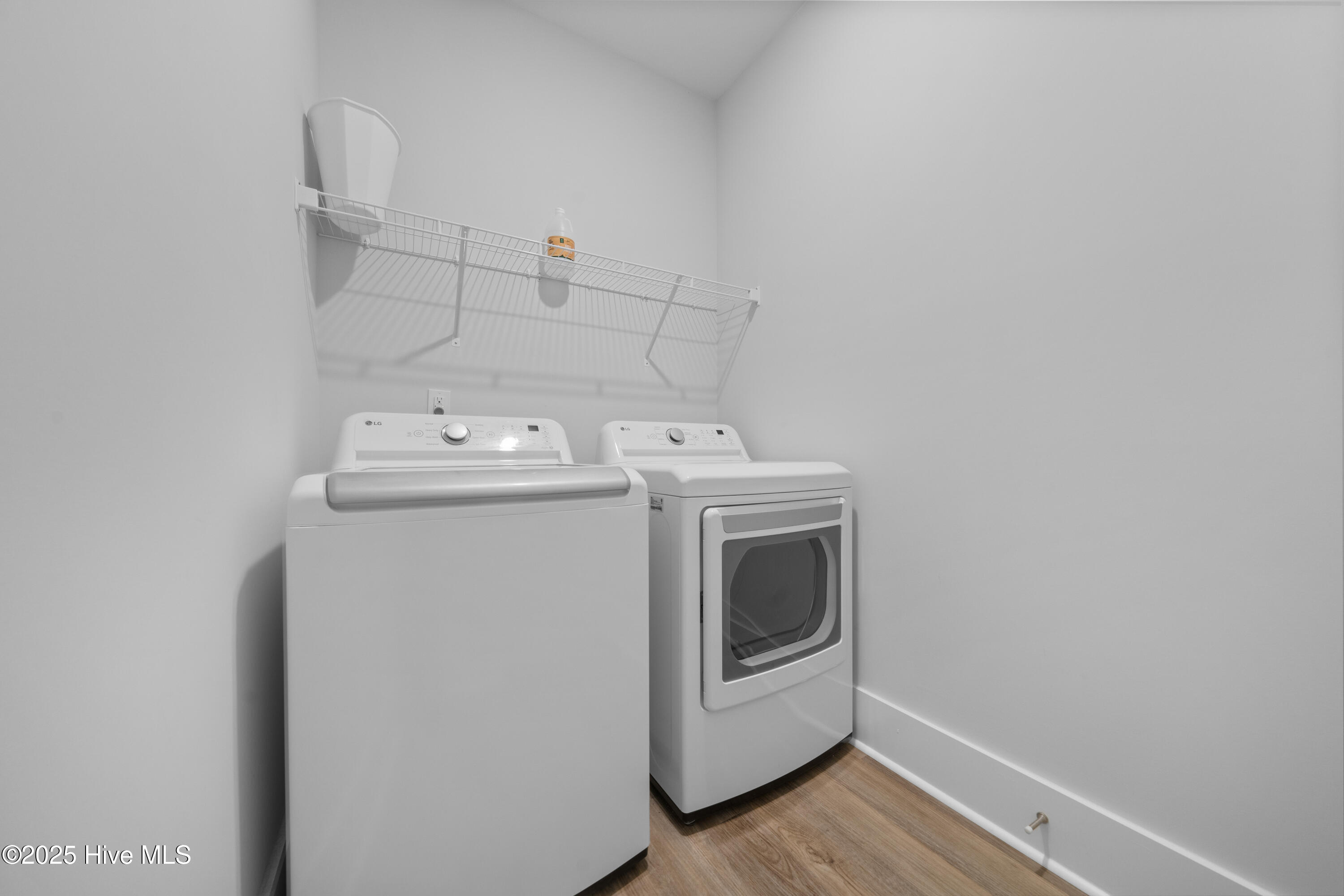 7801 Harrier Circle Property Photo 14