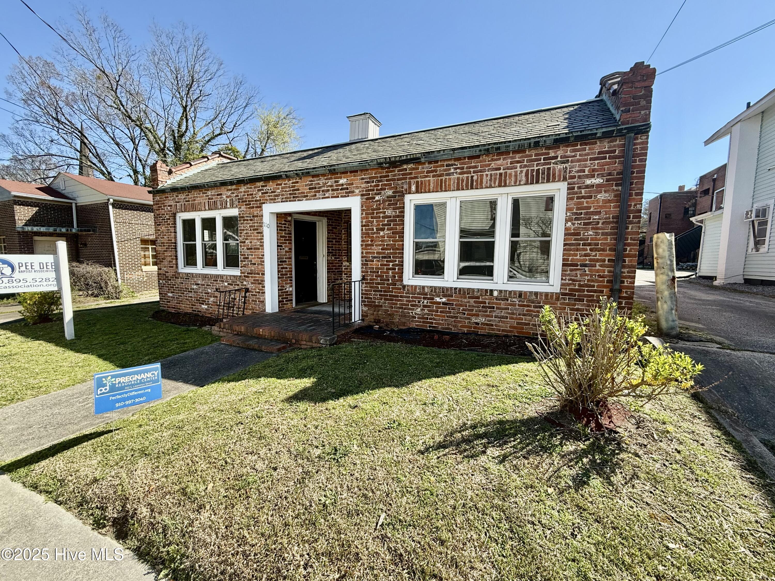 110 N Lawrence Street Property Photo