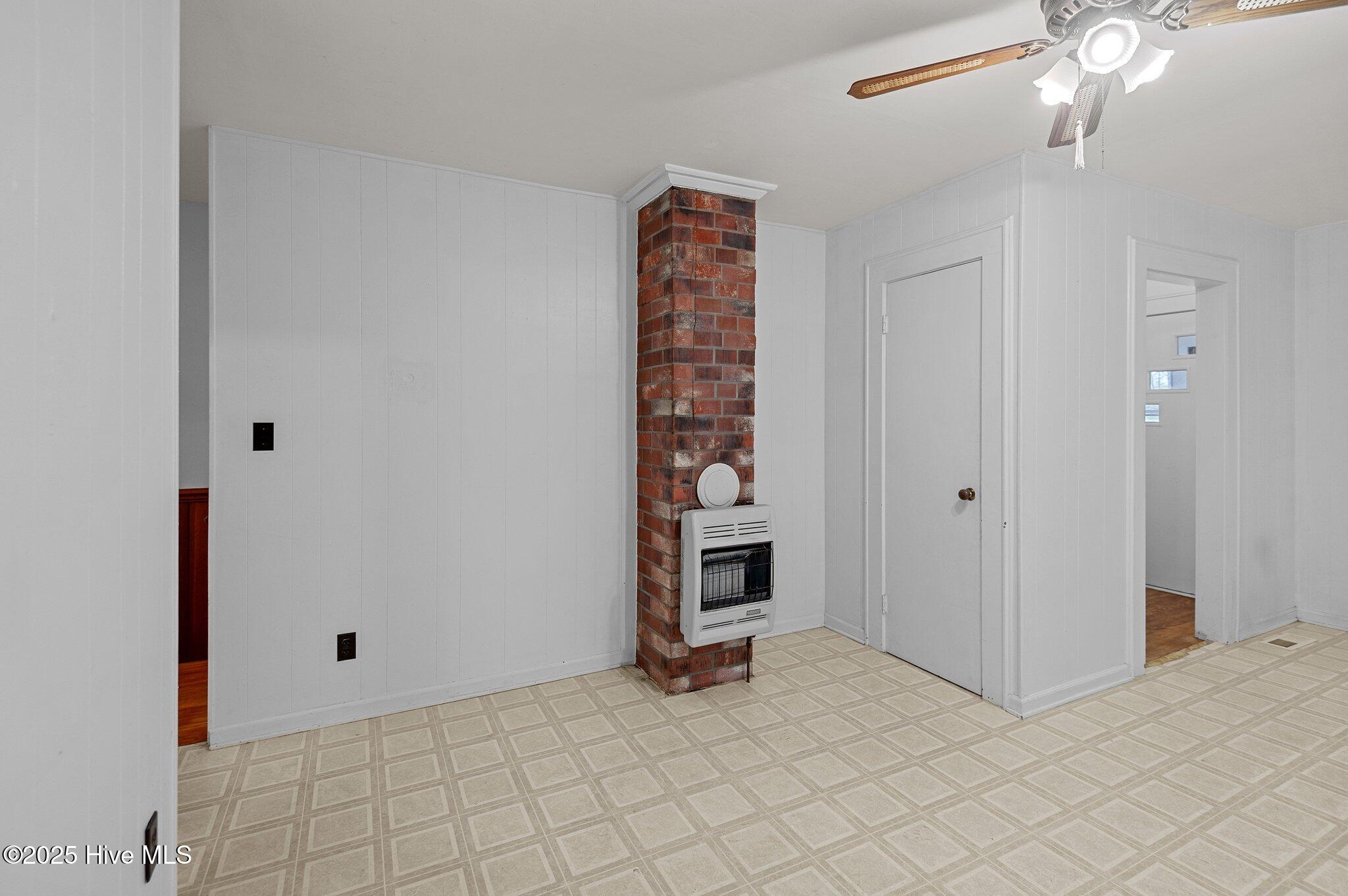 327 Nc Highway 305 Property Photo 9