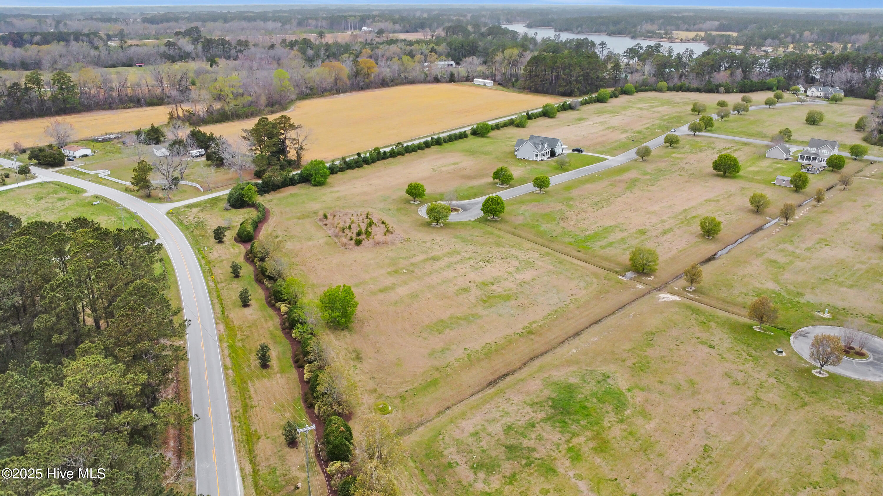 109 Elbert Lee Road Property Photo 5