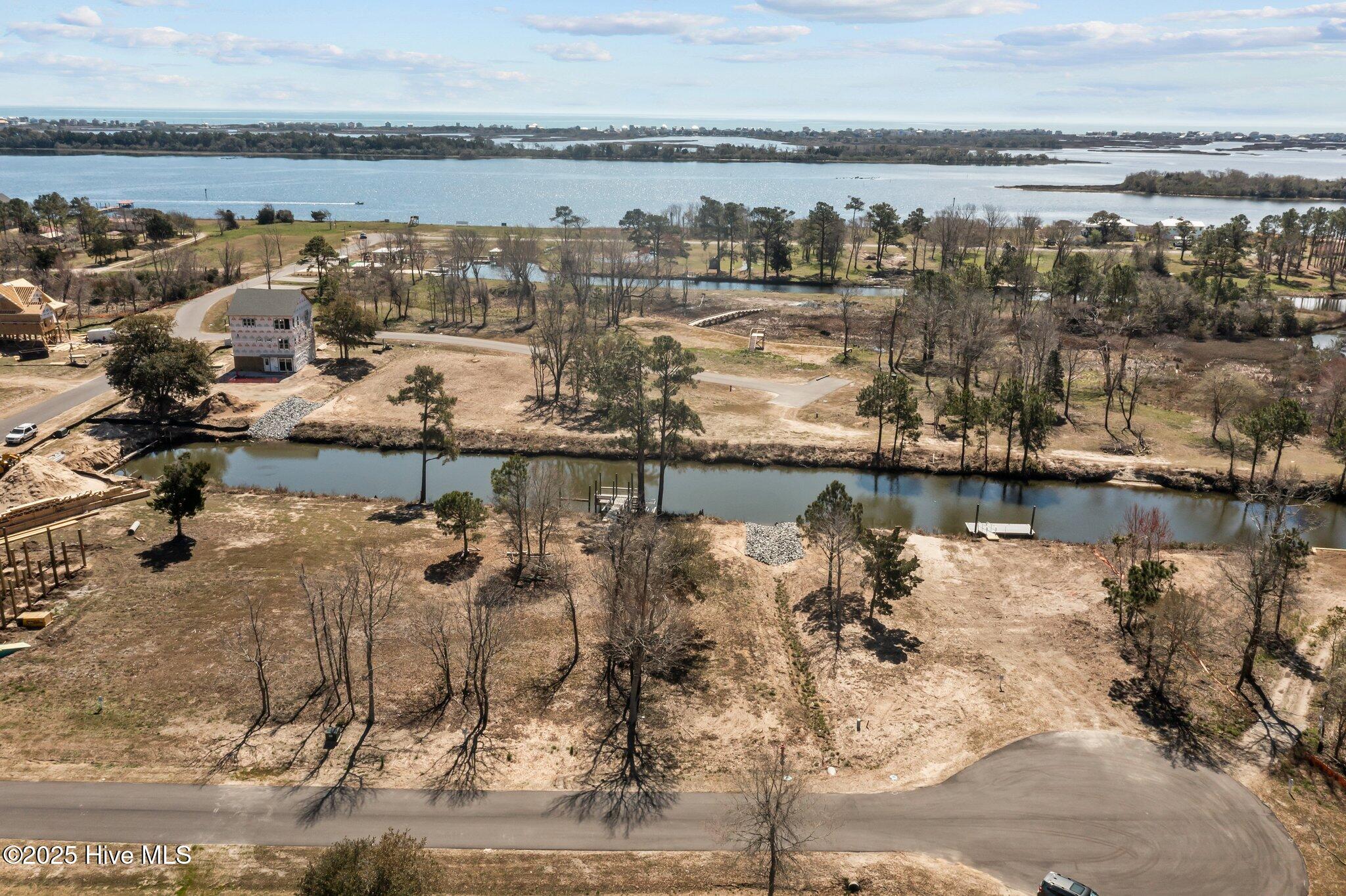405 Salt Mdw Court Property Photo 9