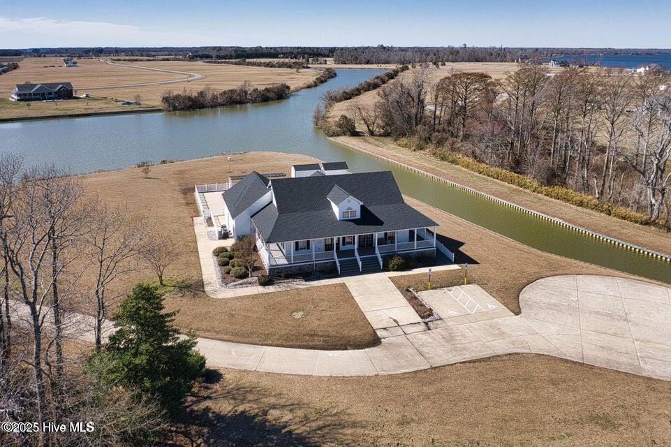 102 Sandpiper Drive Property Photo 6