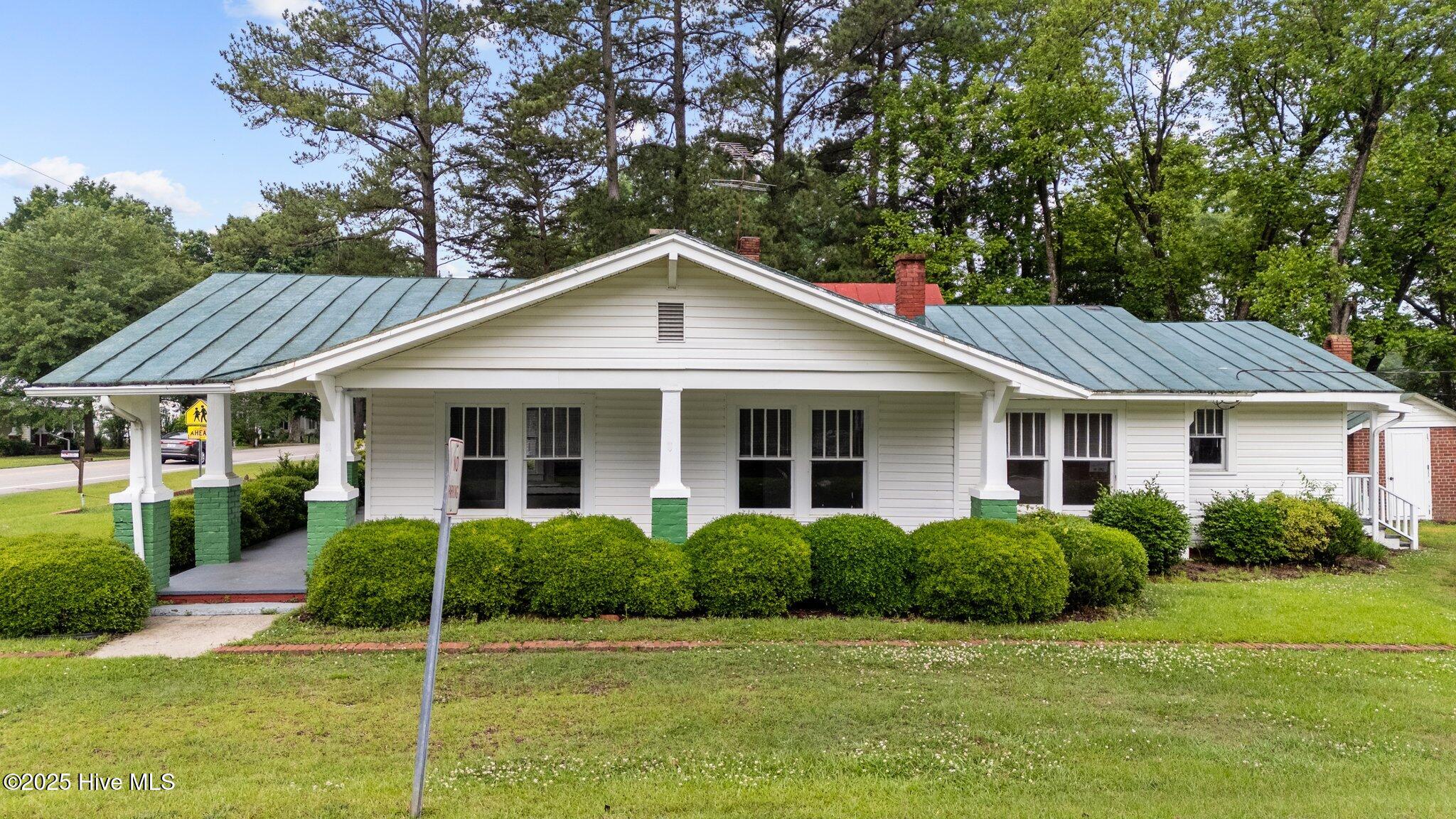 6188 Deans Street Property Photo 1