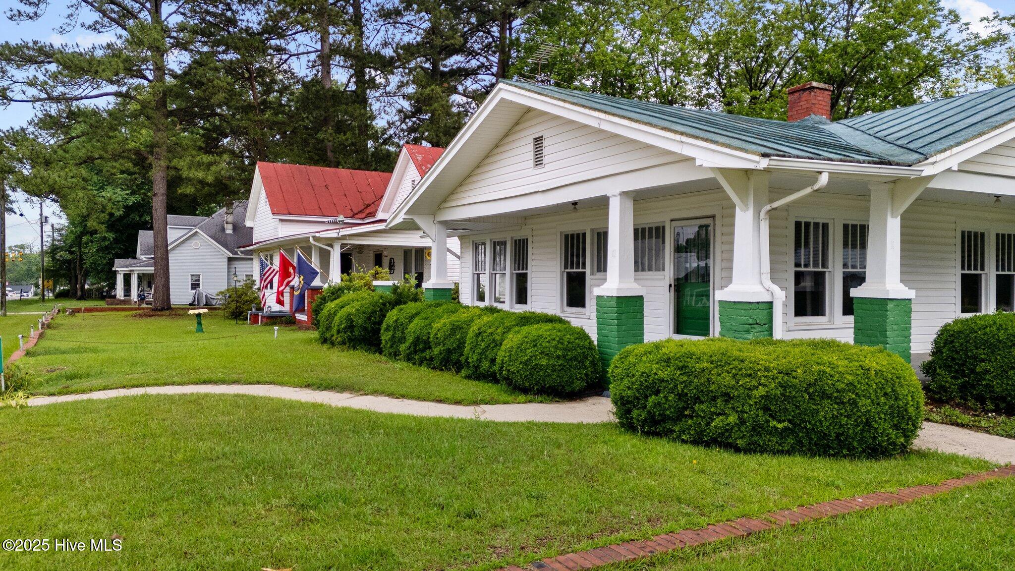 6188 Deans Street Property Photo 8