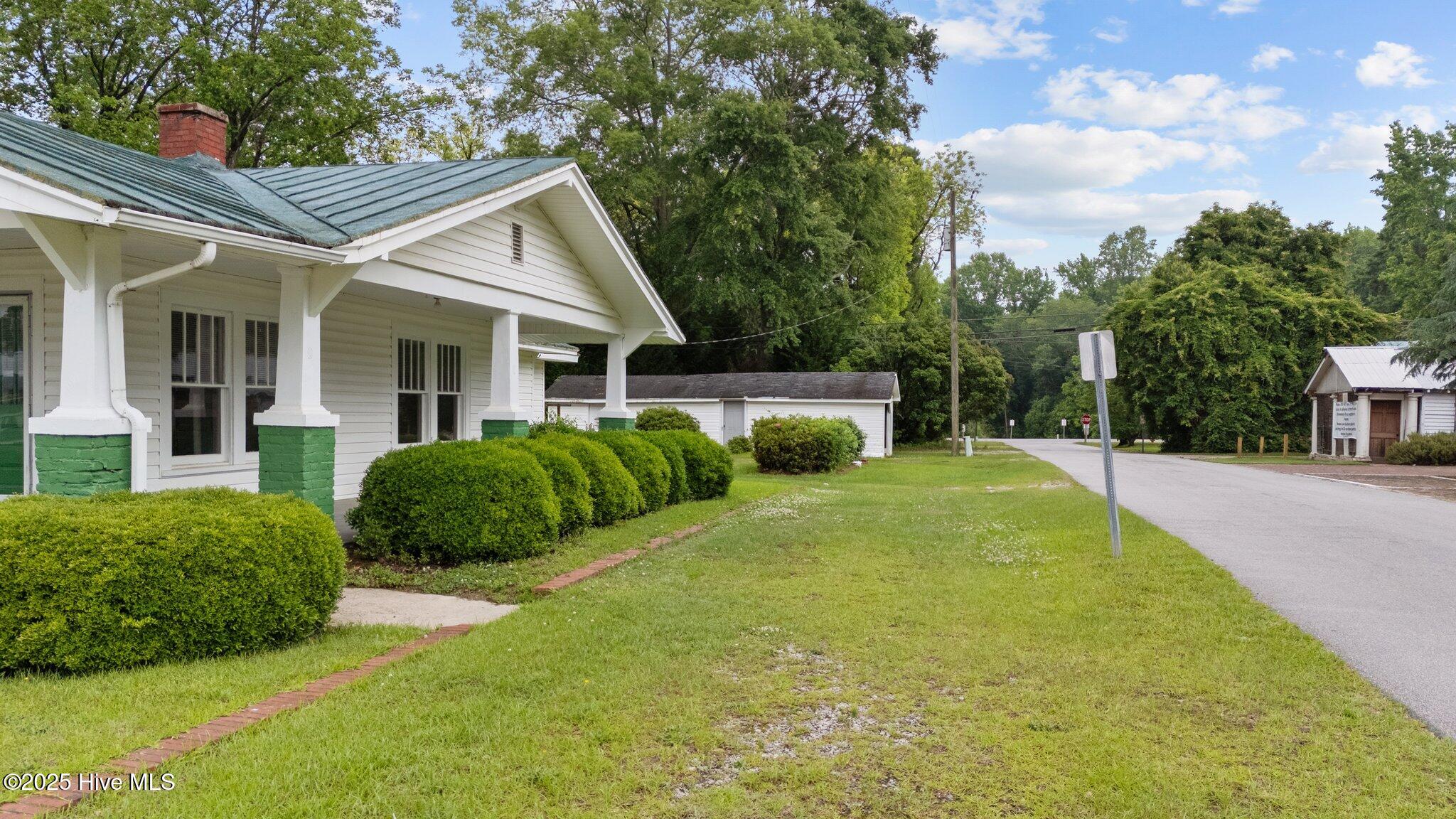 6188 Deans Street Property Photo 9