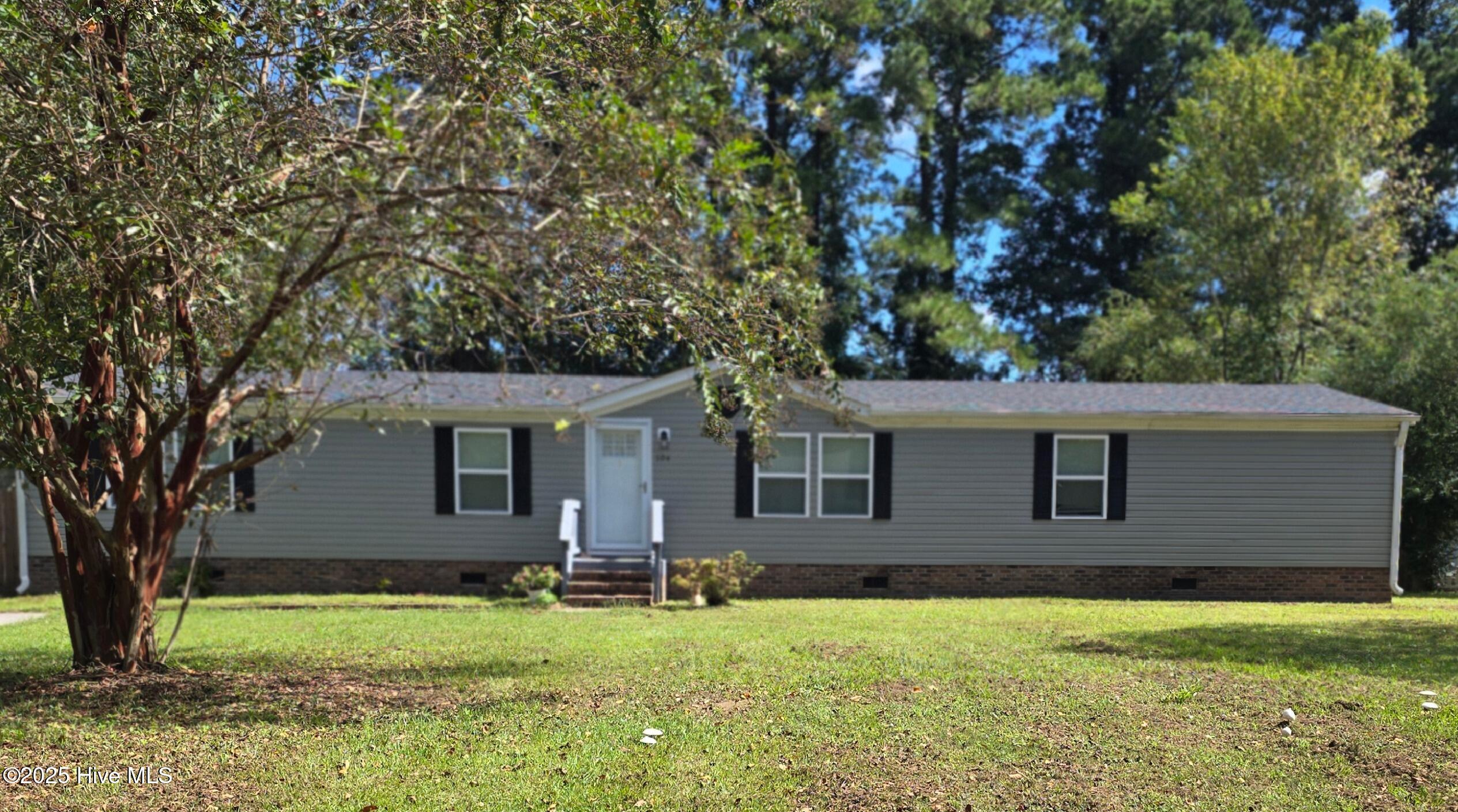 104 Dreyton Hall Court Property Photo