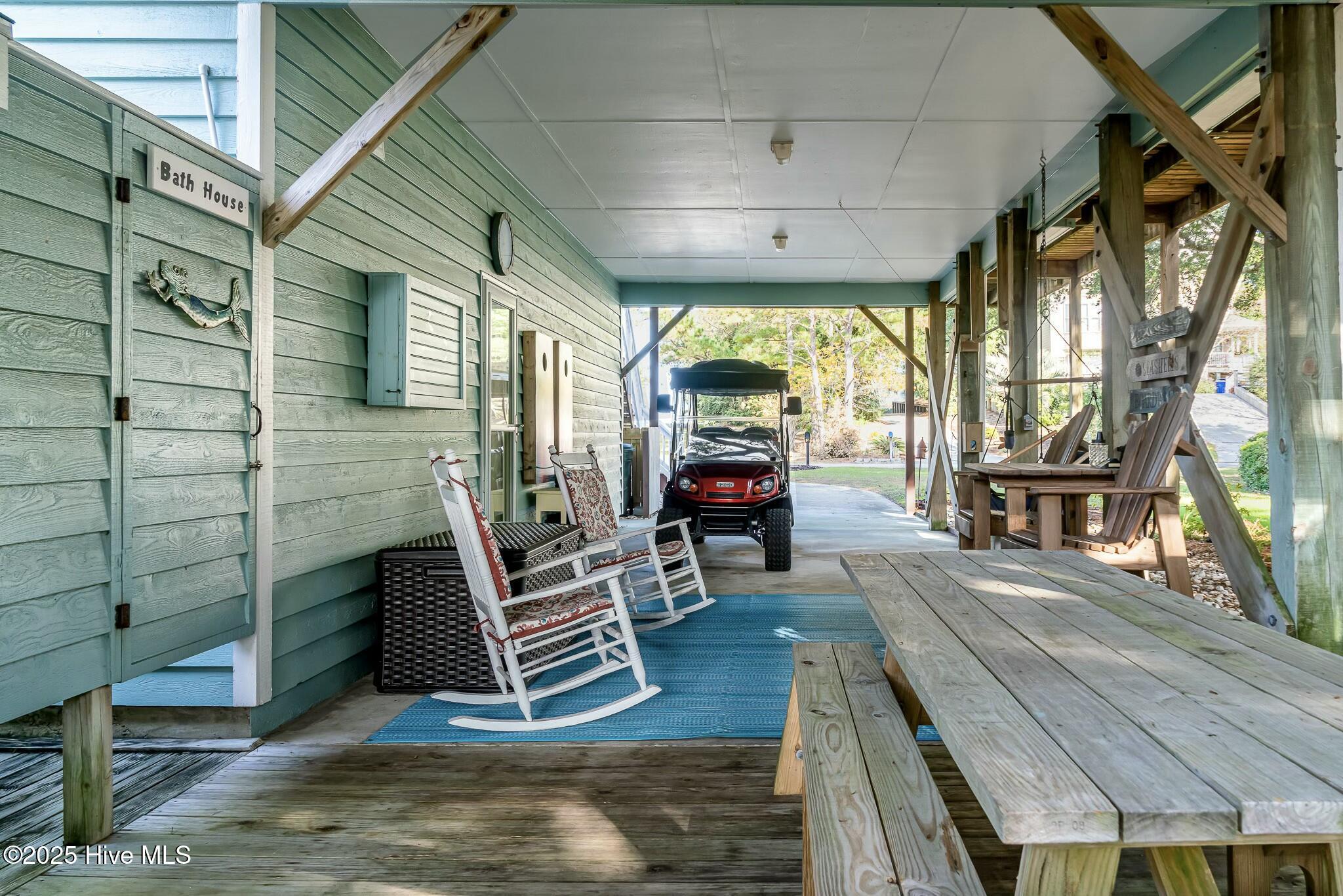 8713 Emerald Plantation Road Property Photo 15