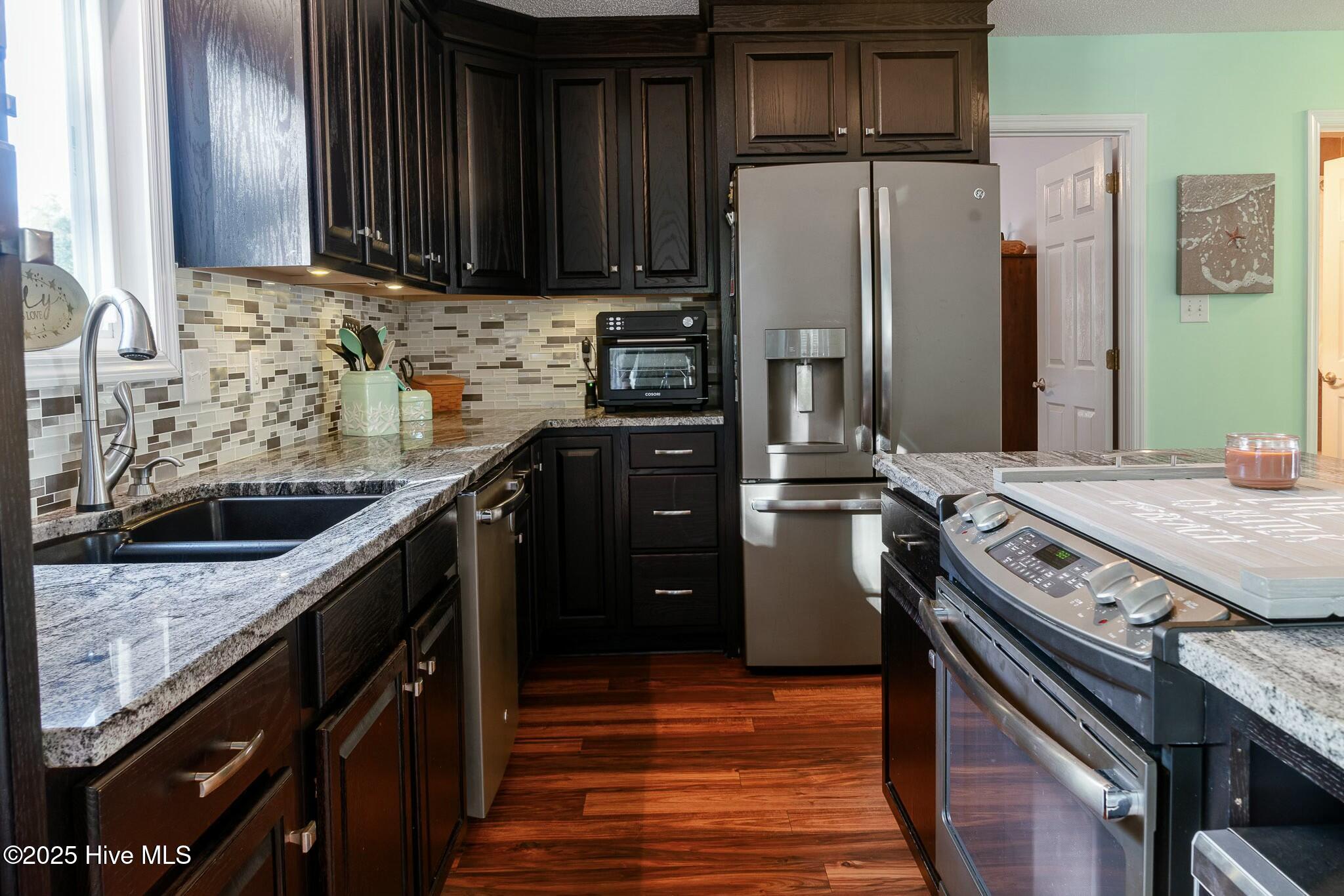 8713 Emerald Plantation Road Property Photo 22
