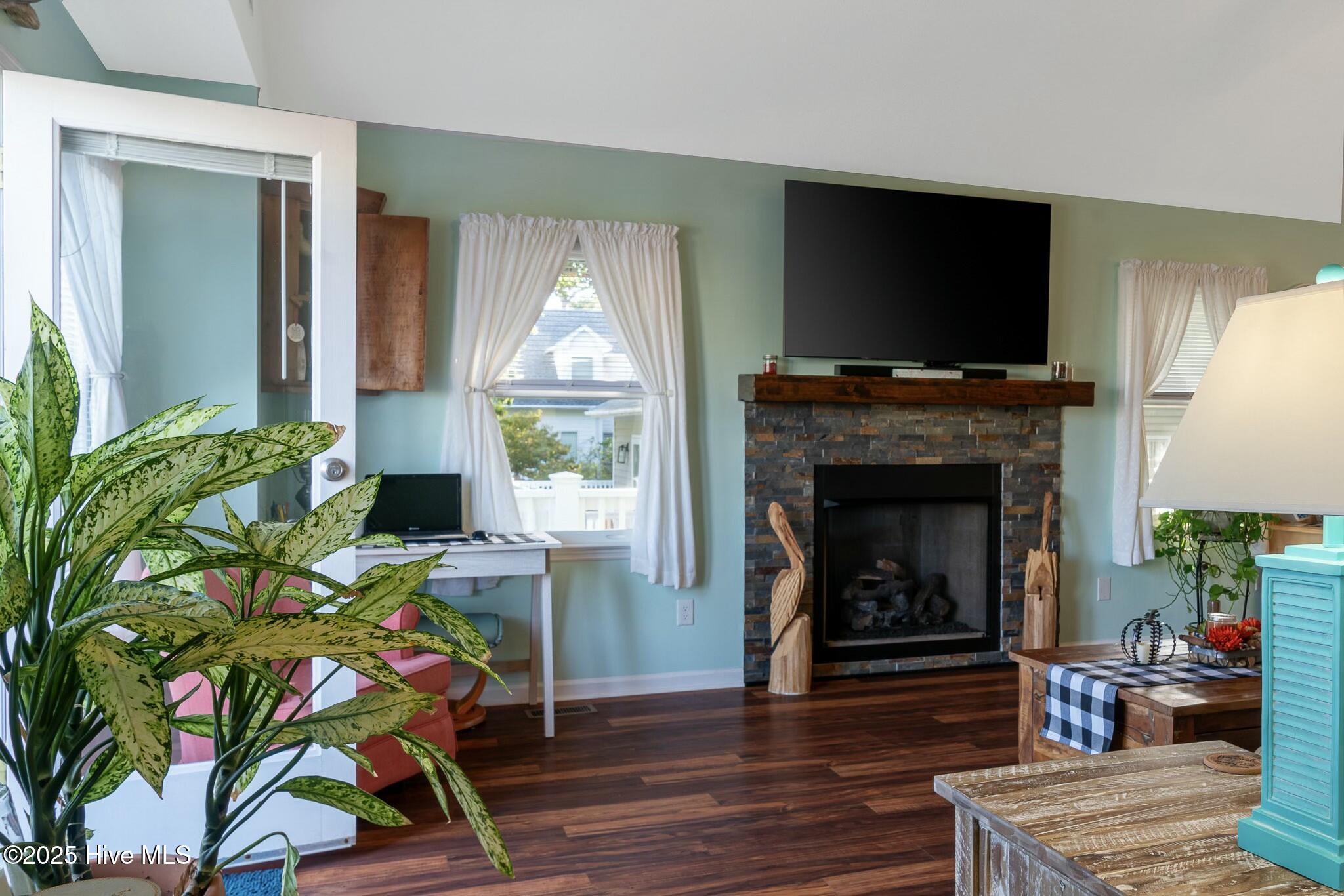 8713 Emerald Plantation Road Property Photo 29