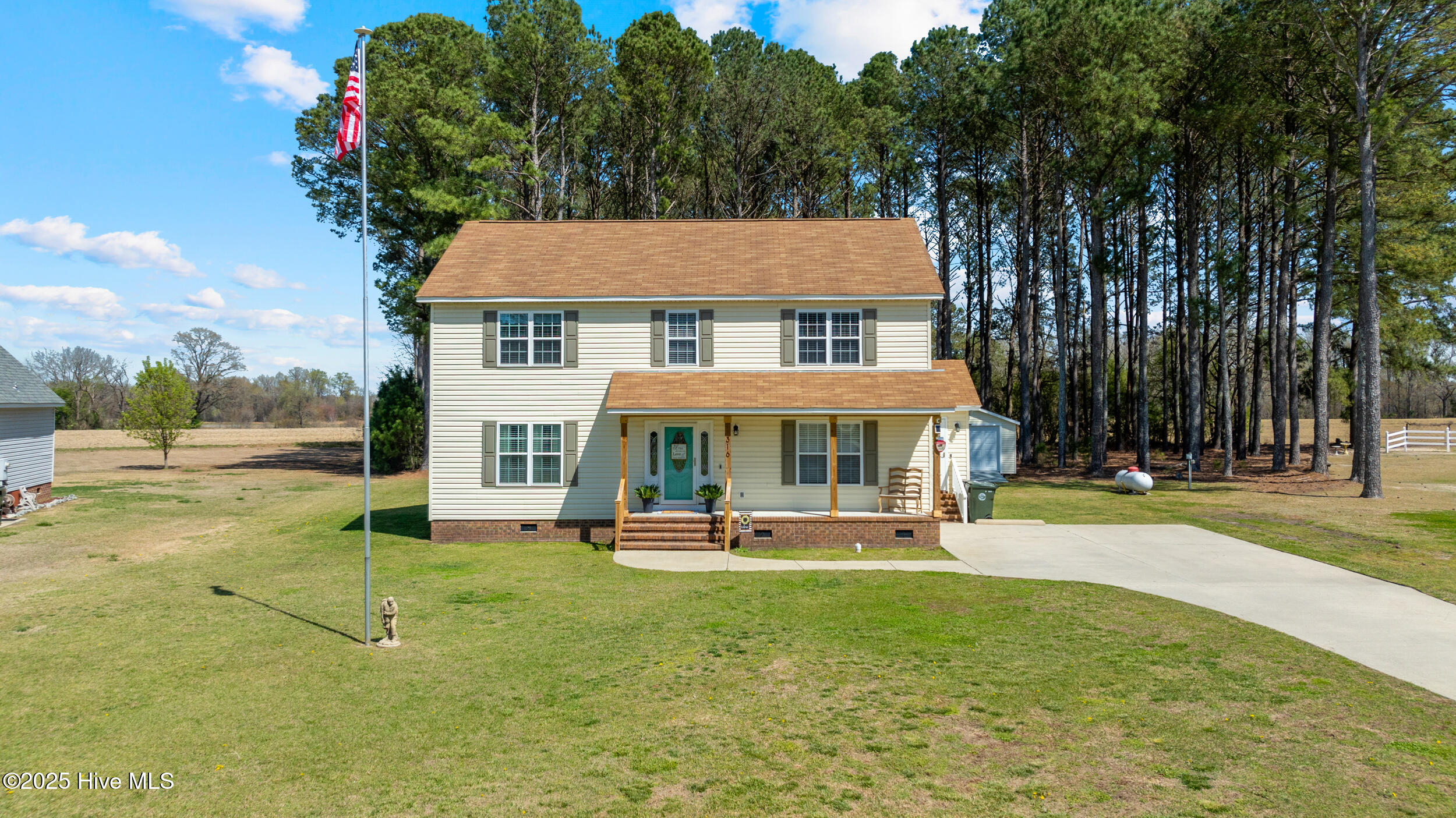 316 Hunters Creek Drive Property Photo