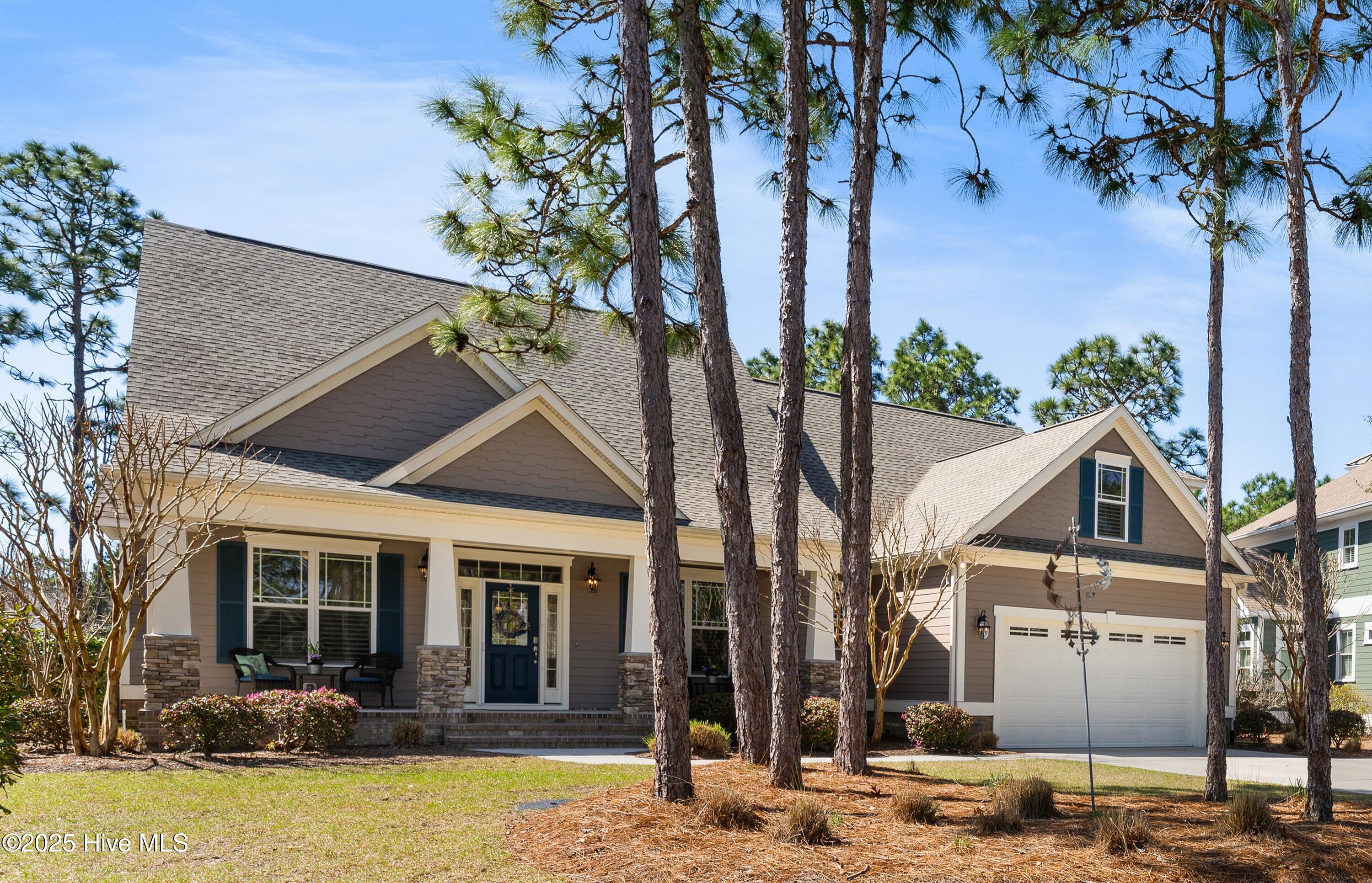2738 Oak Forest Drive Property Photo