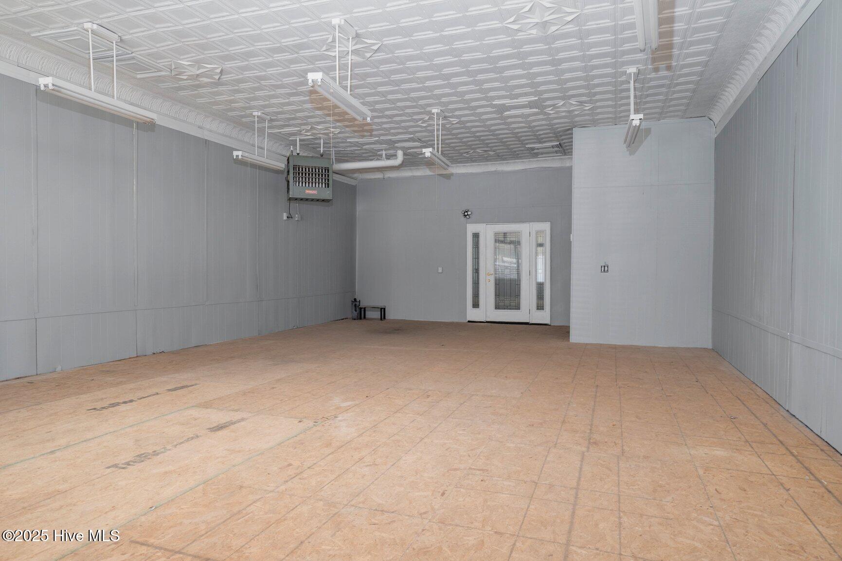 6210 Main Street Property Photo 4