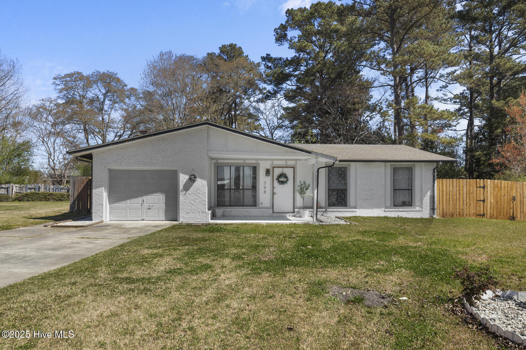 308 Walnut Creek Court Property Photo