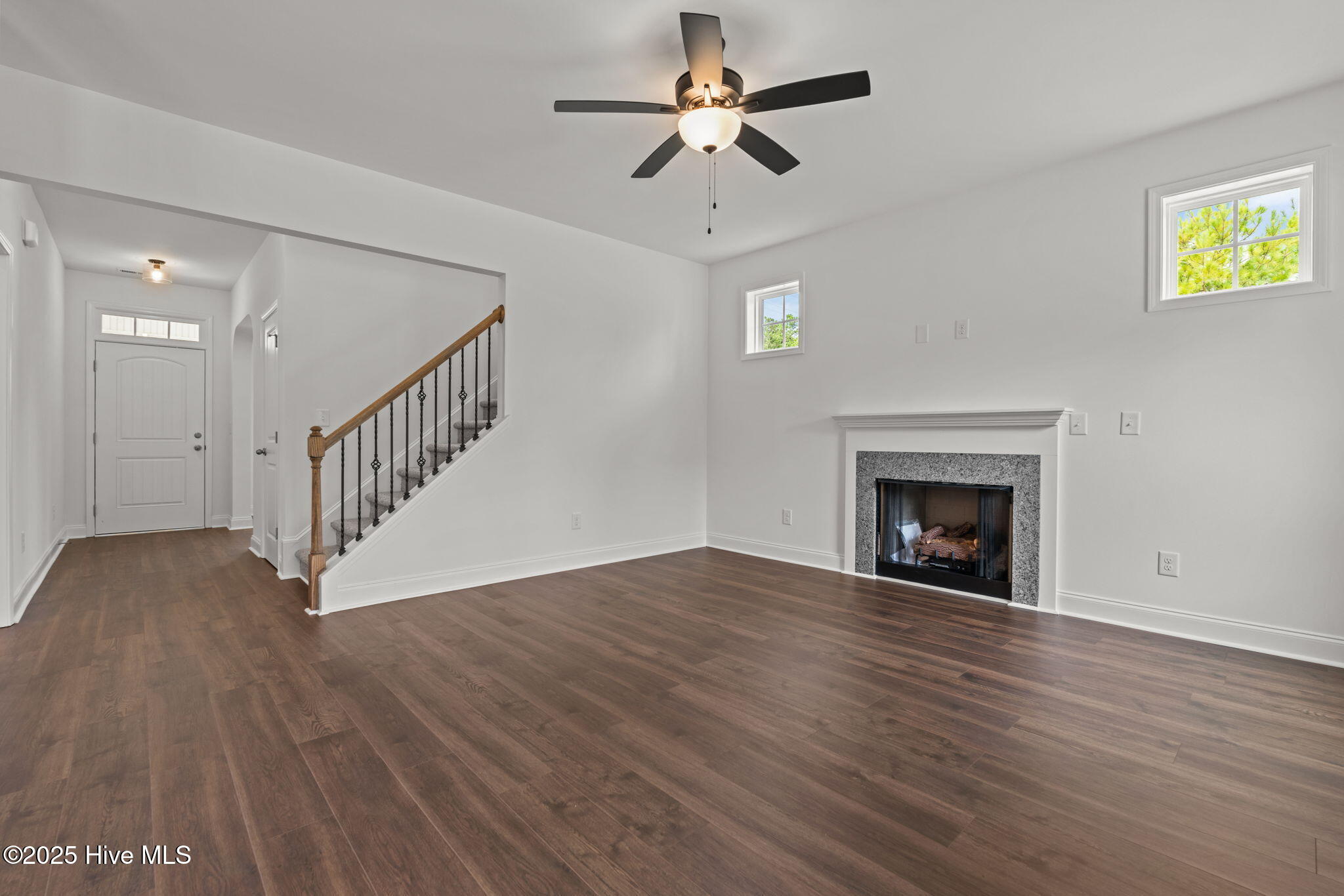 200 Dove Road Property Photo 14