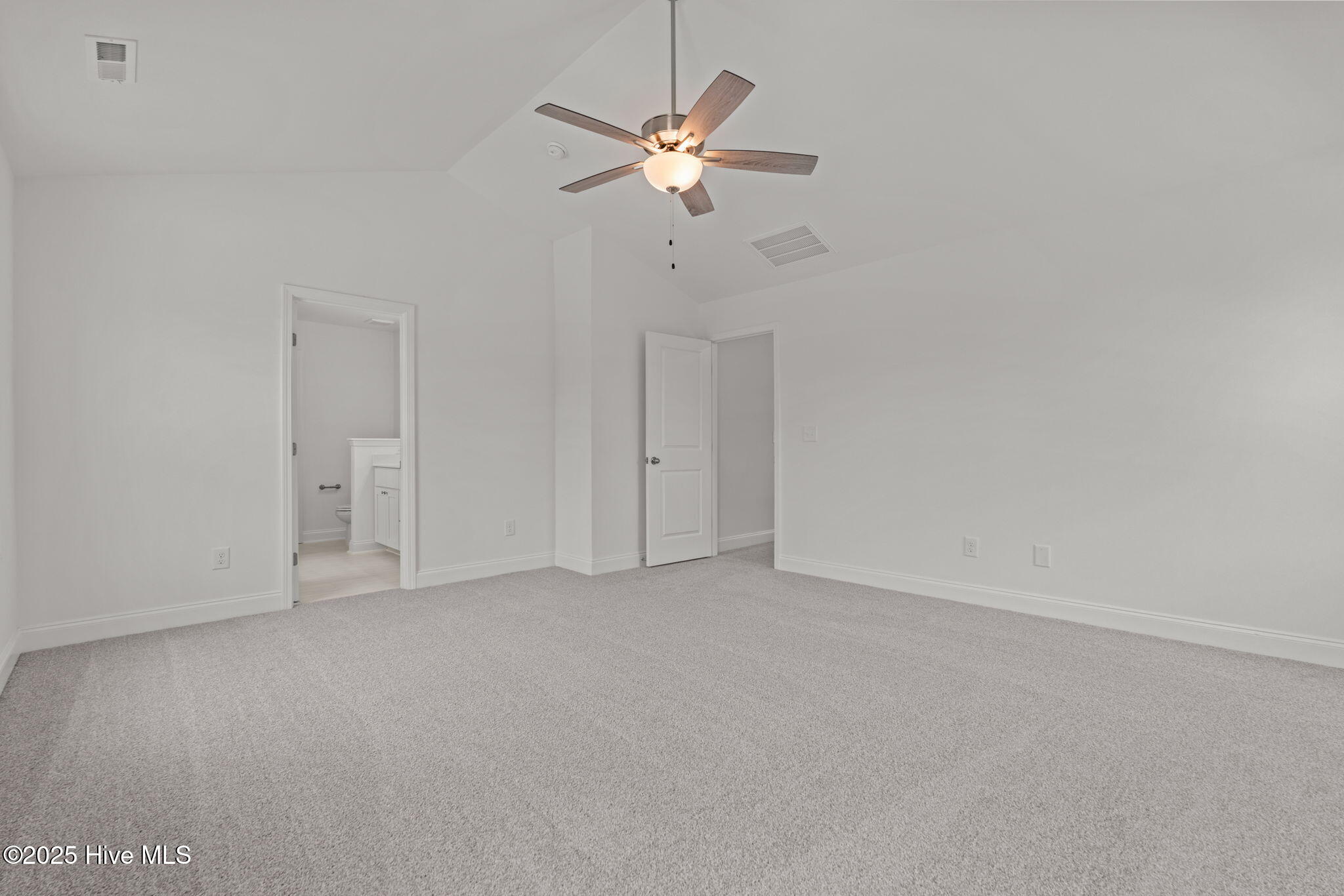 200 Dove Road Property Photo 32